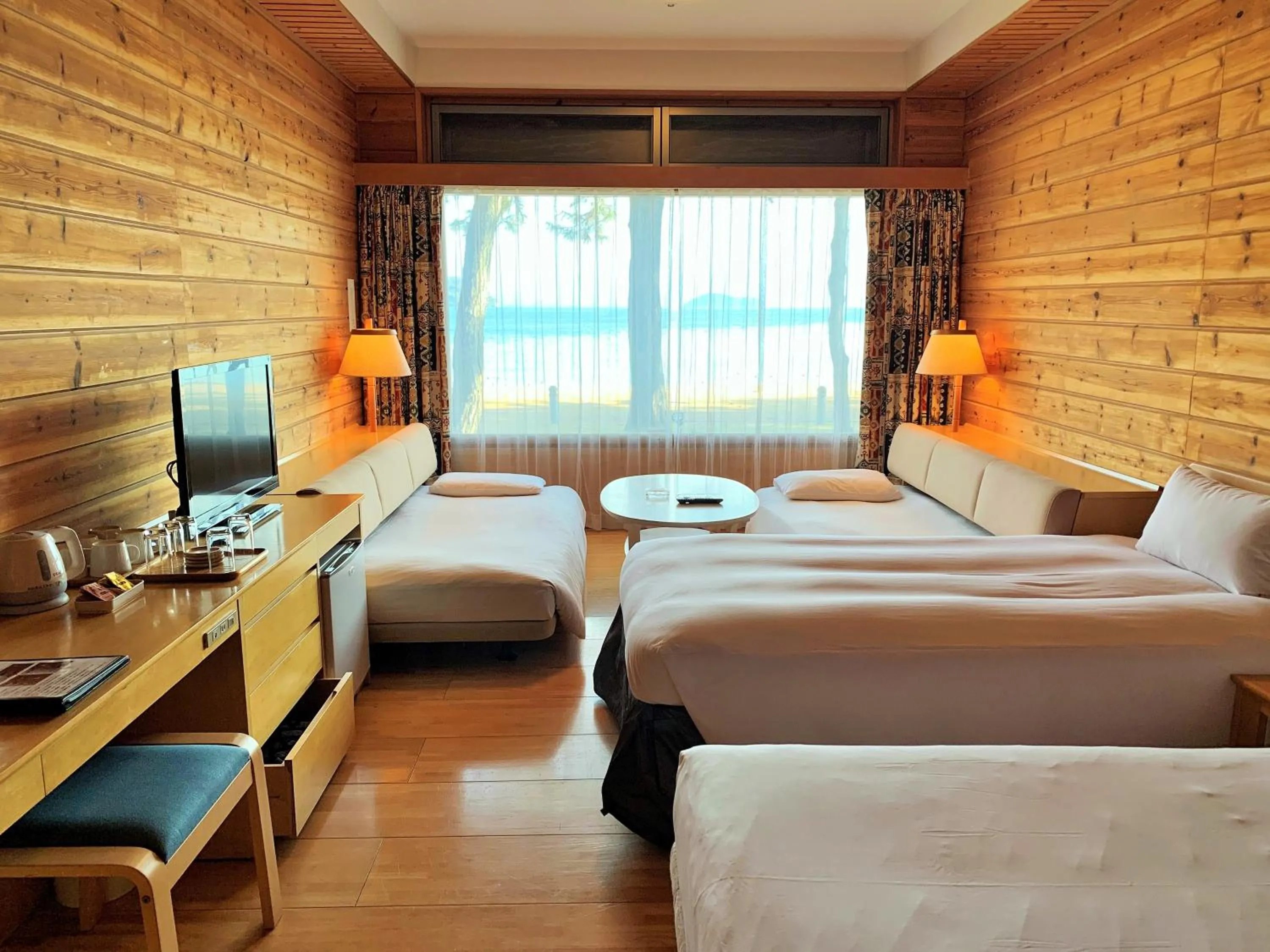 Photo of the whole room, Bed in Grand Park Hotel Okubiwako Makino