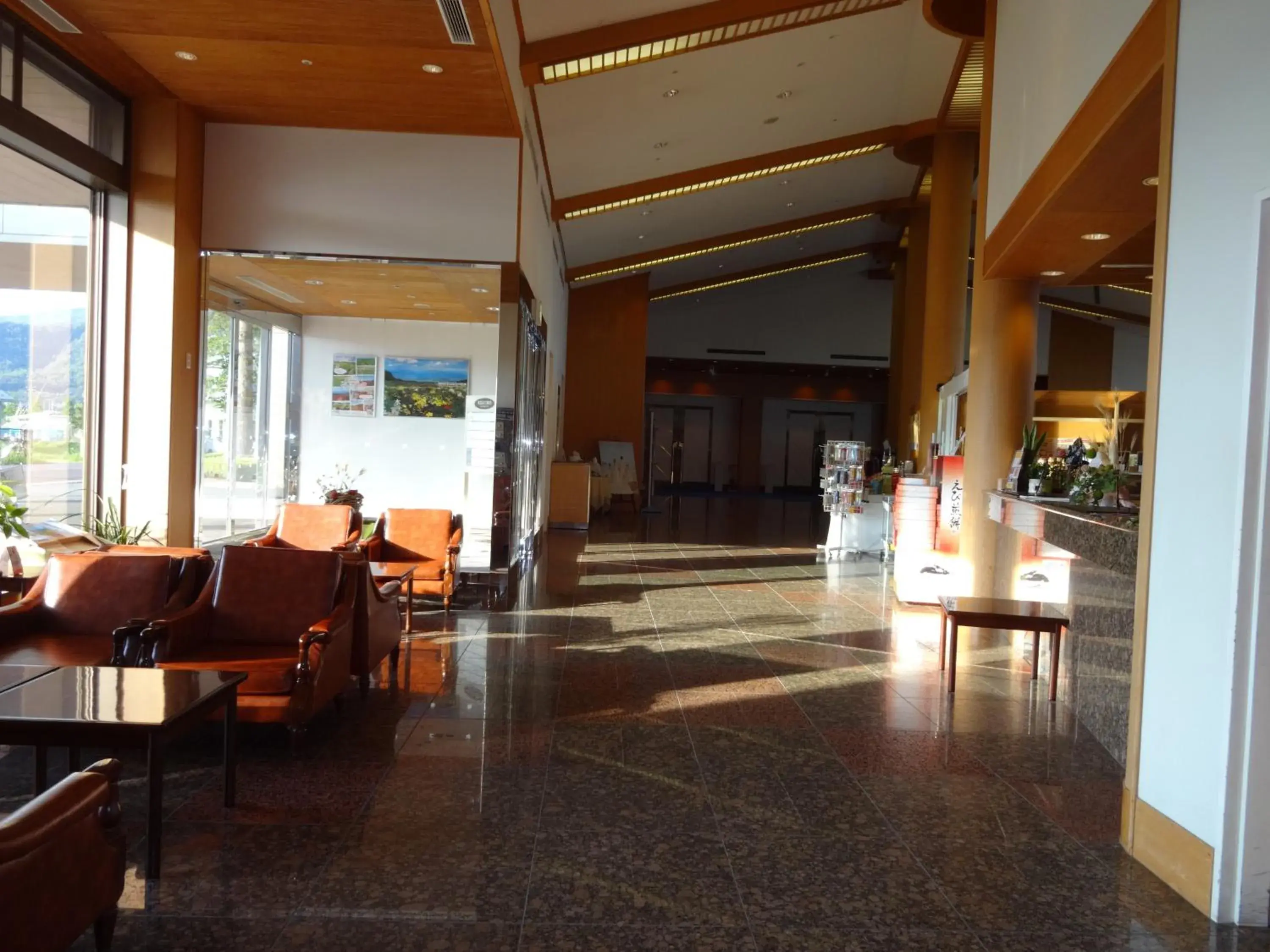 Lobby or reception in Grand Park Hotel Okubiwako Makino Lobby or reception in Grand Park Hotel Okubiwako Makino