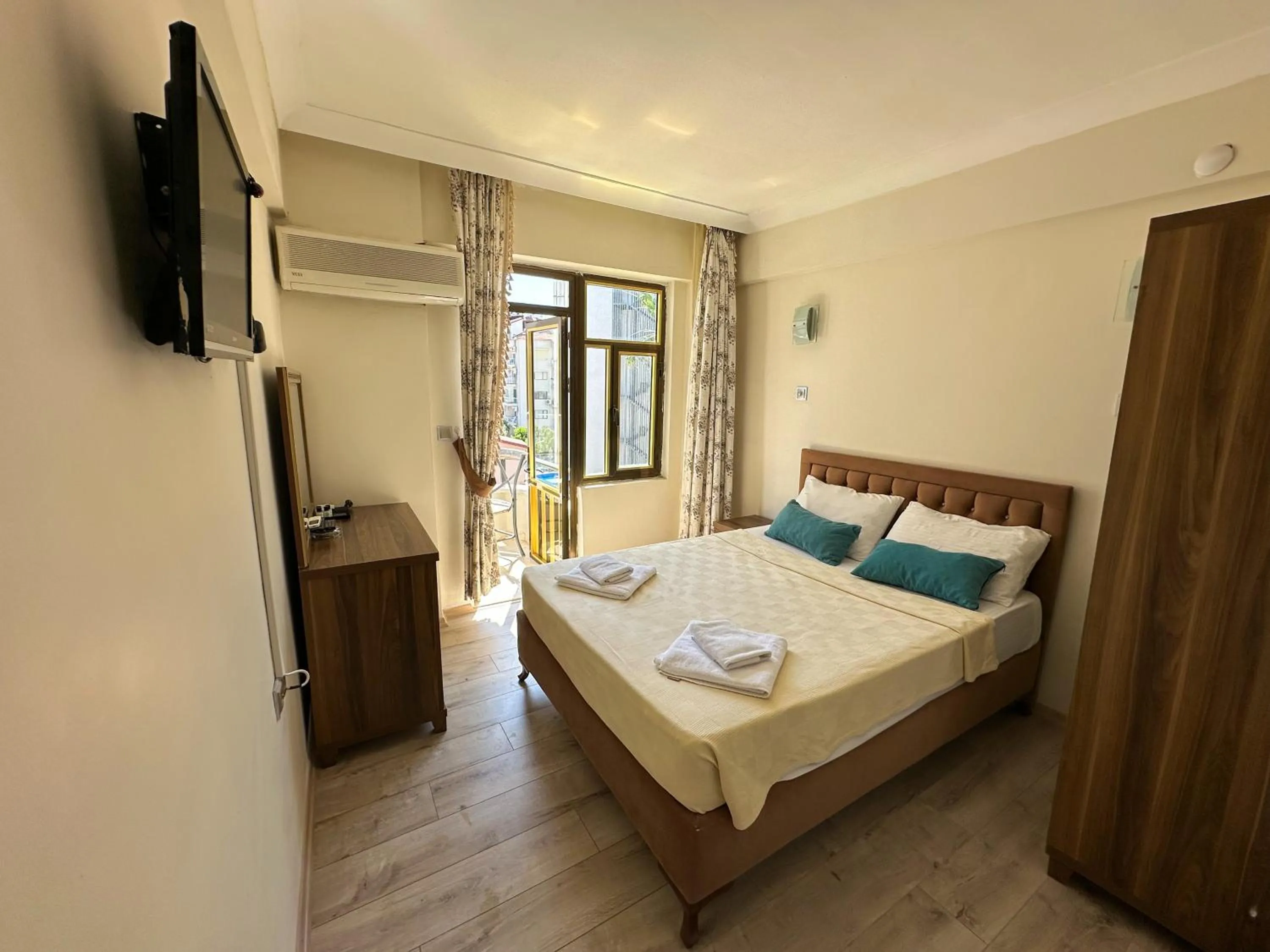 Photo of the whole room, Bed in Reis Beach Hotel