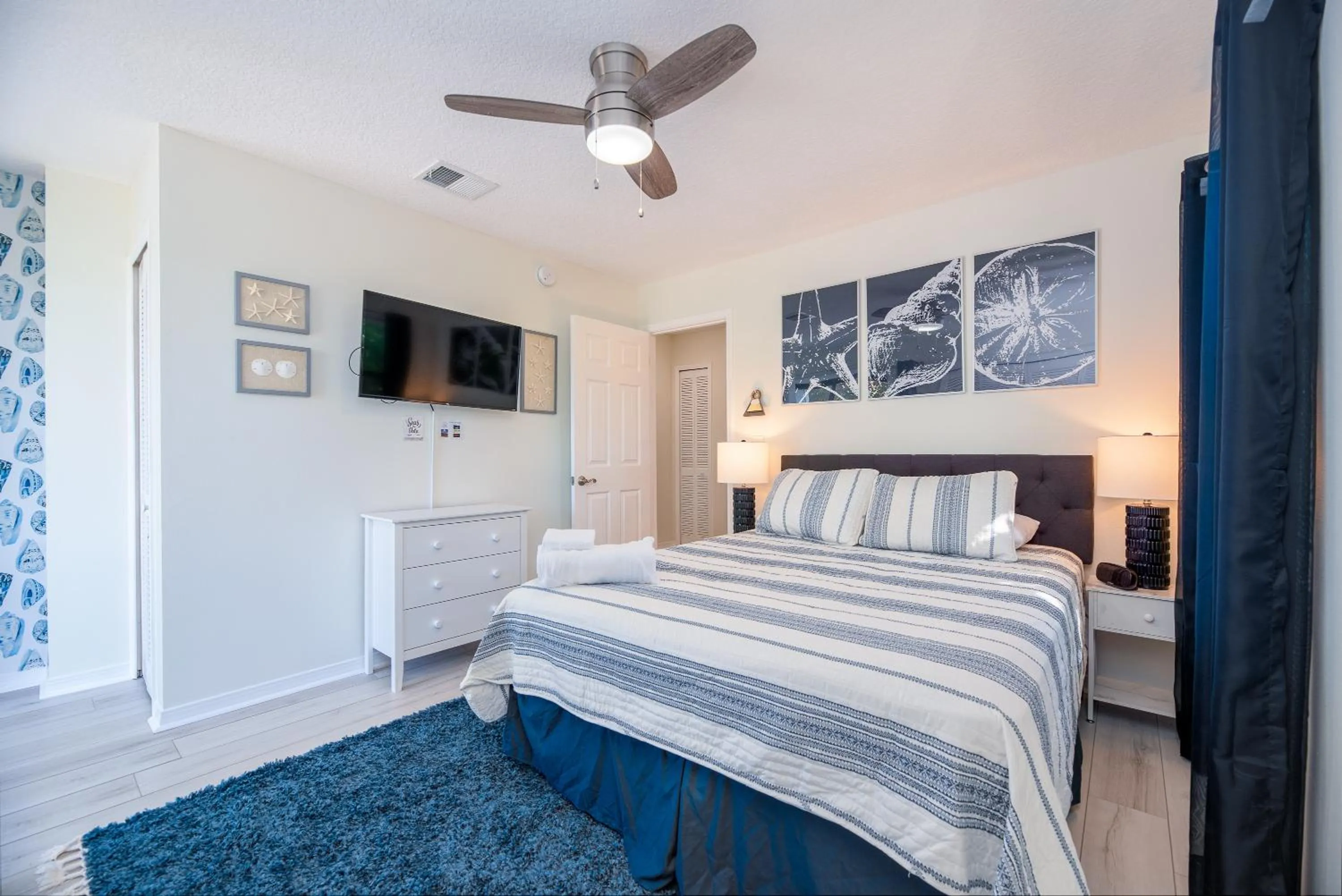 Bedroom, Bed in Jax Vacations 1/2 Mile to Beach, 2 bedroom townhome pet friendly