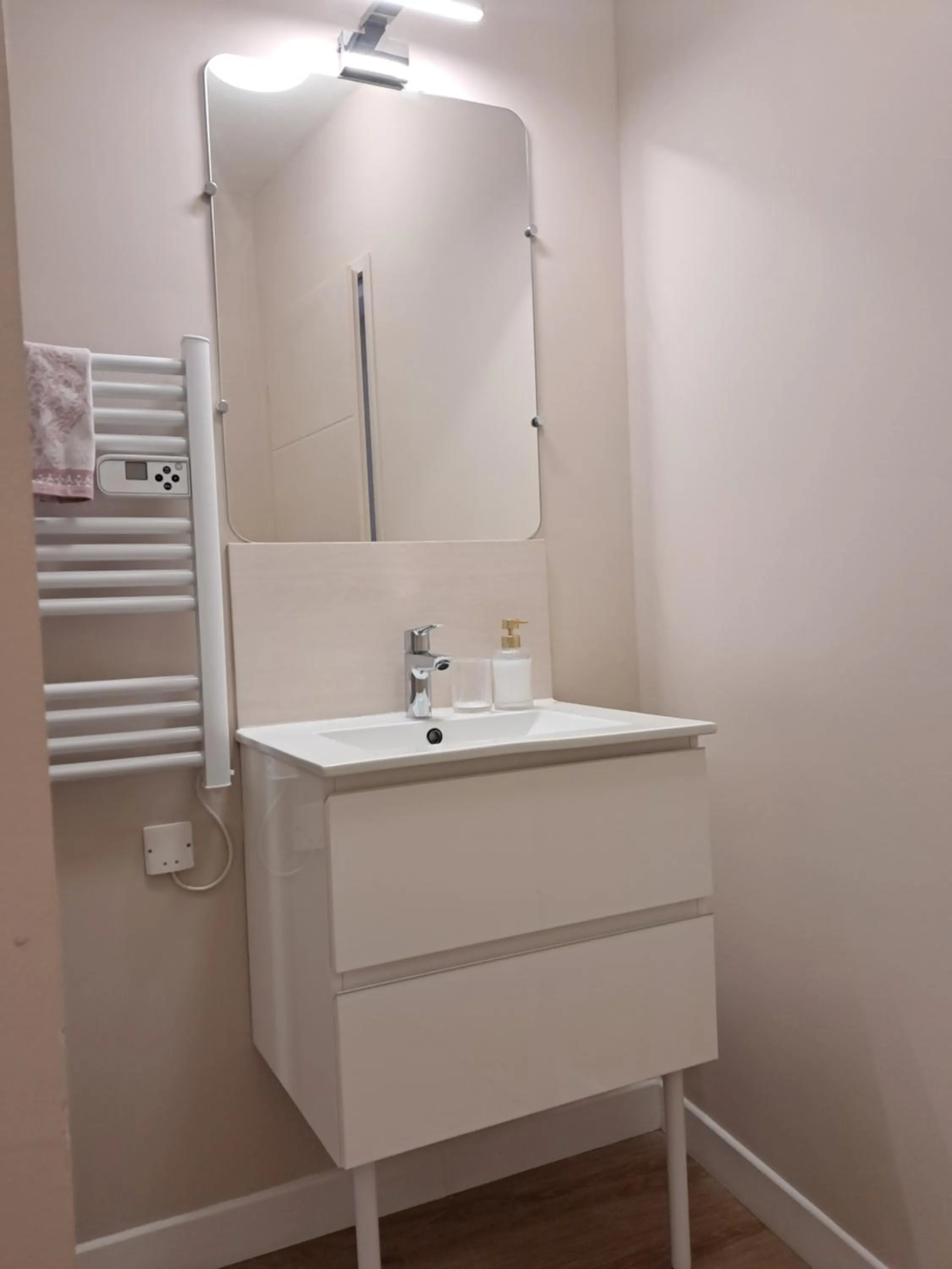 Bathroom in Le Clos de la Chapelle Bayeux