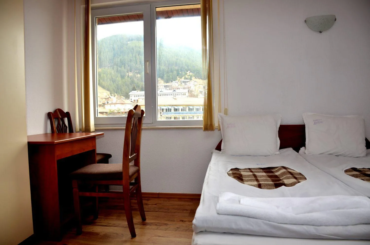 Bed in Family Hotel Daisy