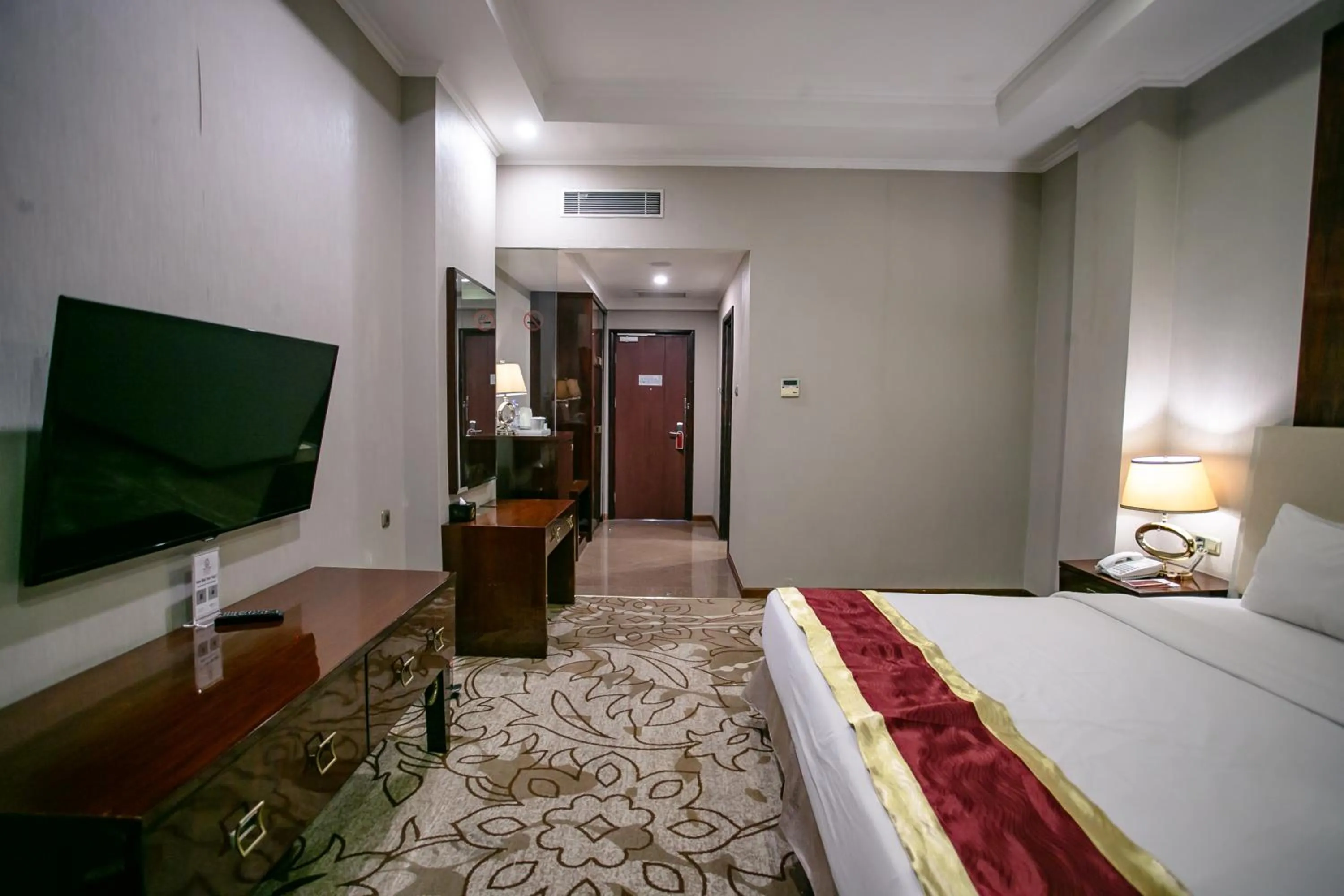 Bed in Sutanraja Hotel & Convention Centre