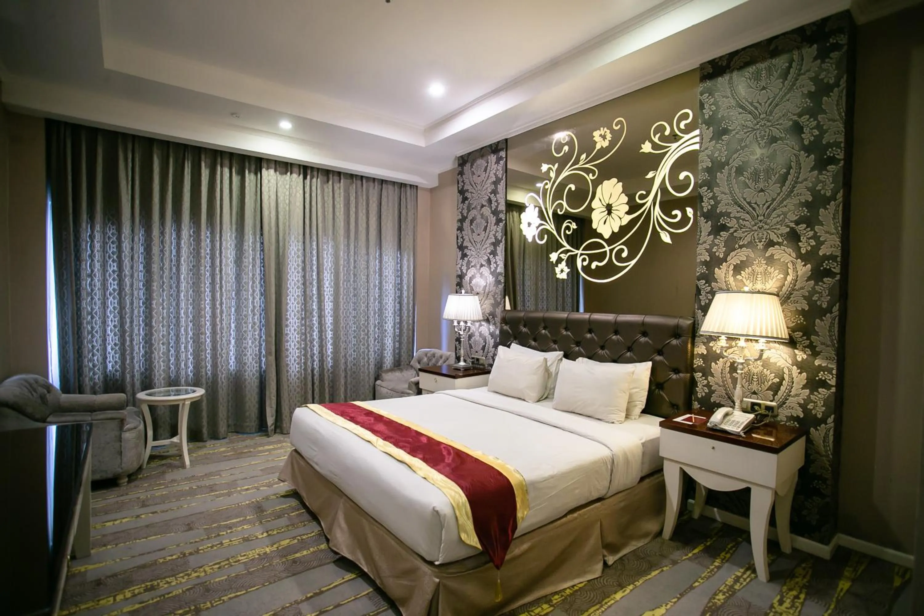 Bed in Sutanraja Hotel & Convention Centre