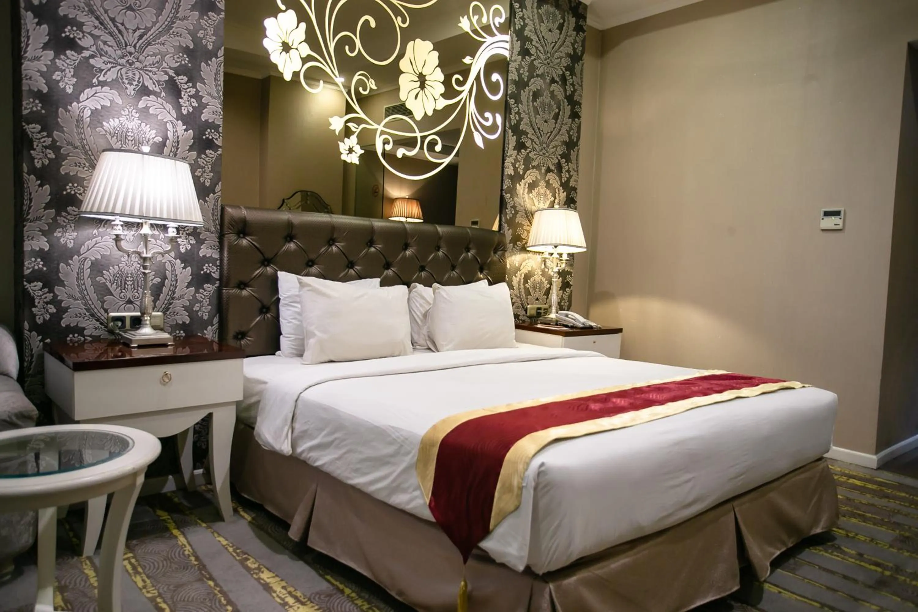 Bed in Sutanraja Hotel & Convention Centre