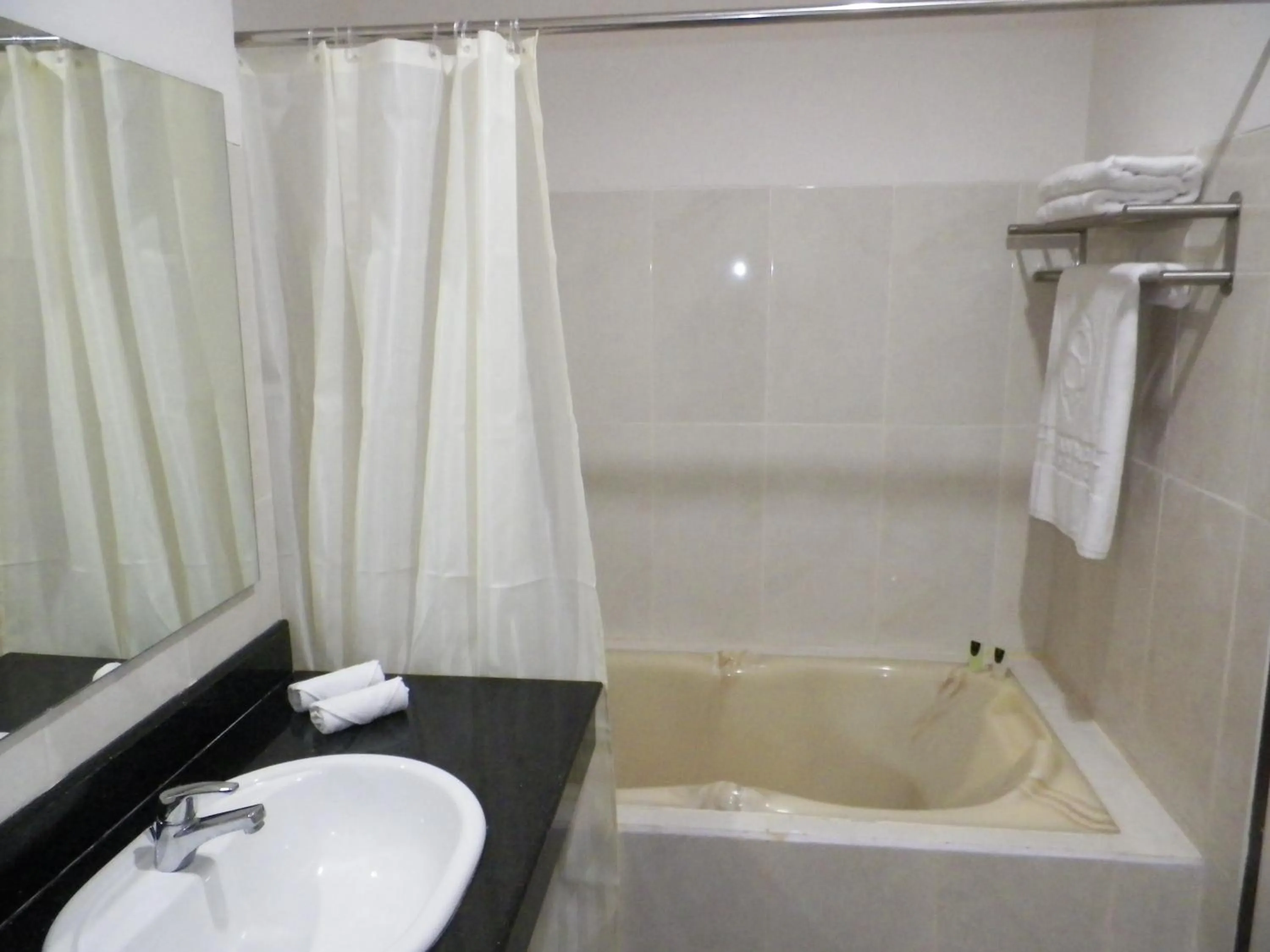 Bathroom in Sutanraja Hotel & Convention Centre