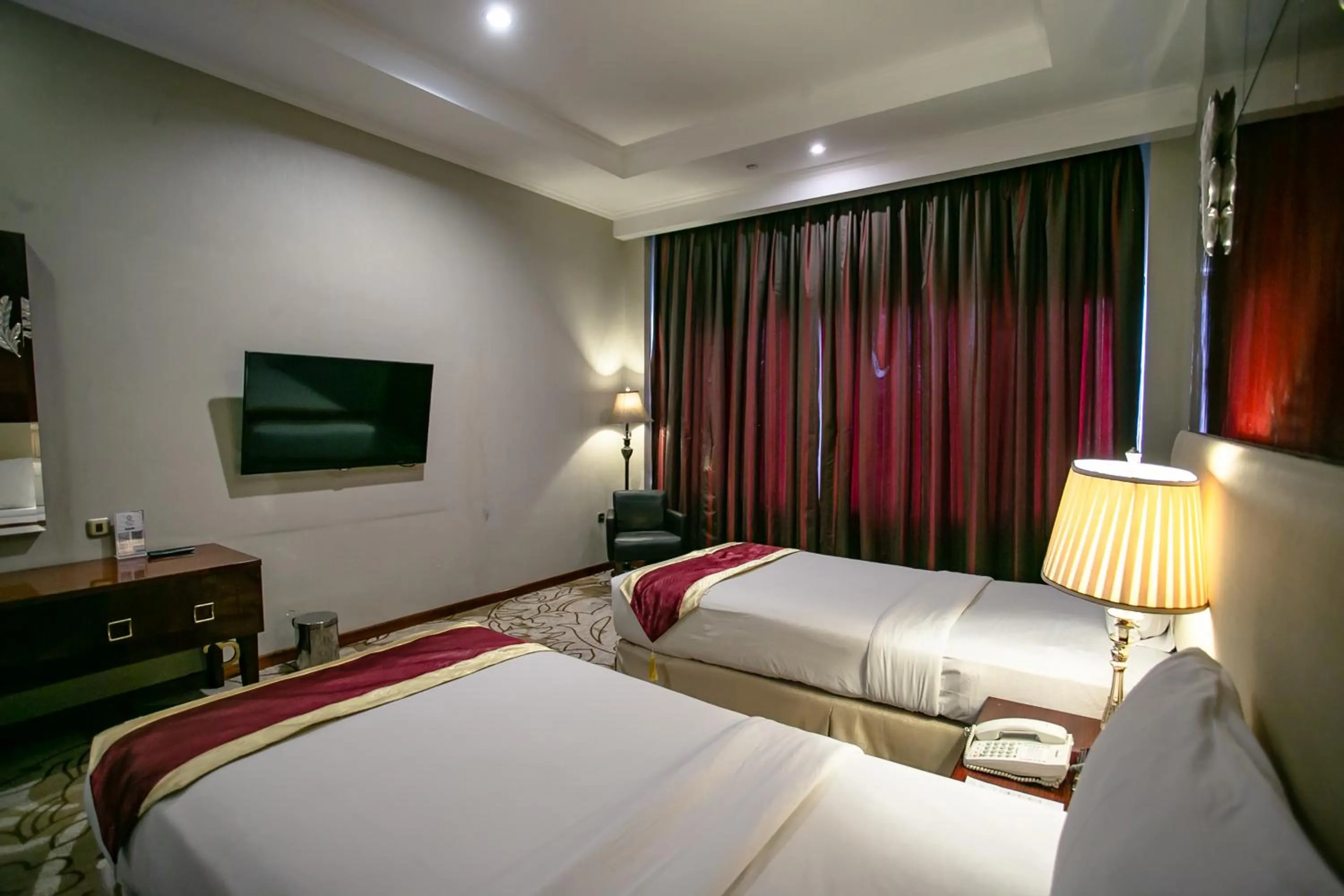 Bed in Sutanraja Hotel & Convention Centre