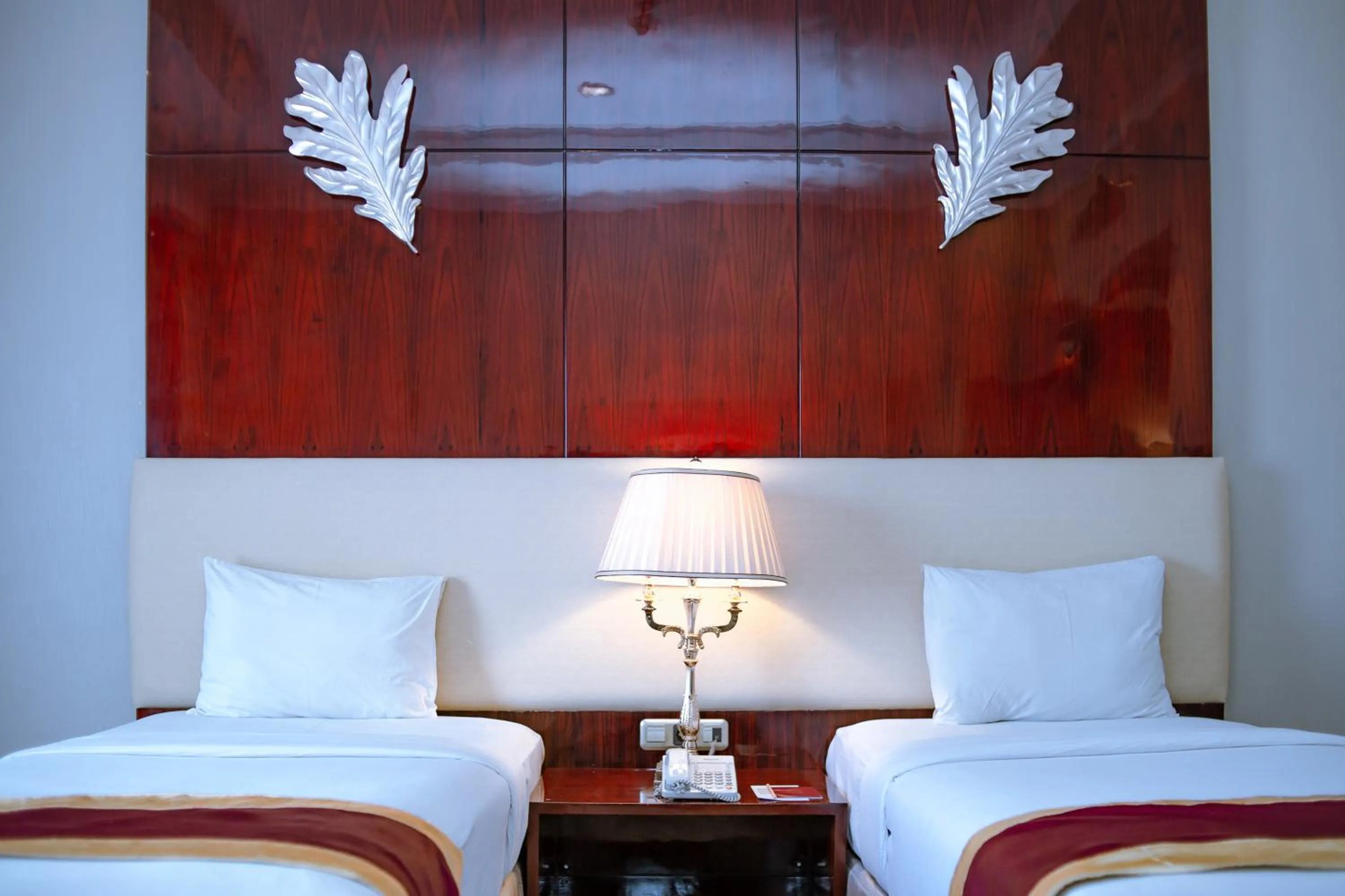 Bed in Sutanraja Hotel & Convention Centre