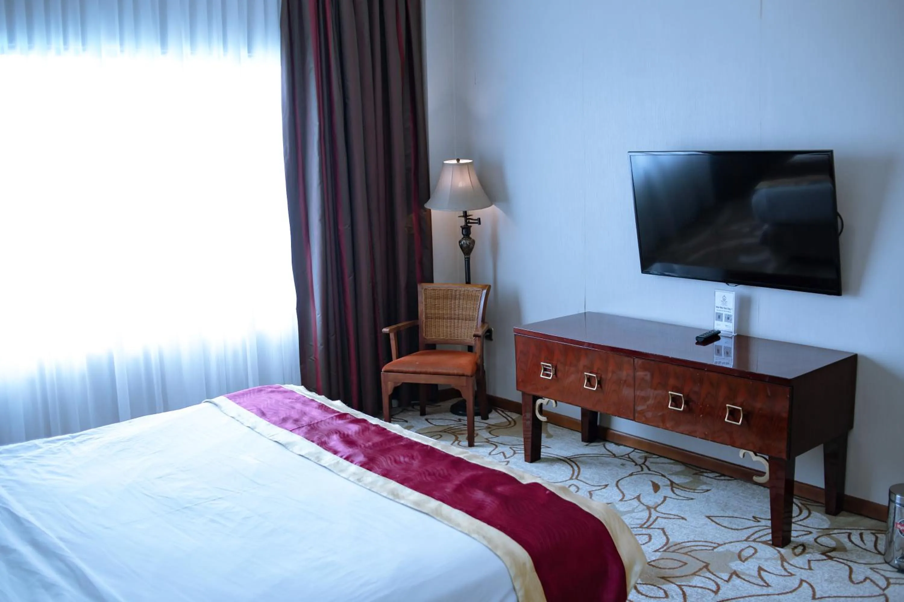 Bed in Sutanraja Hotel & Convention Centre