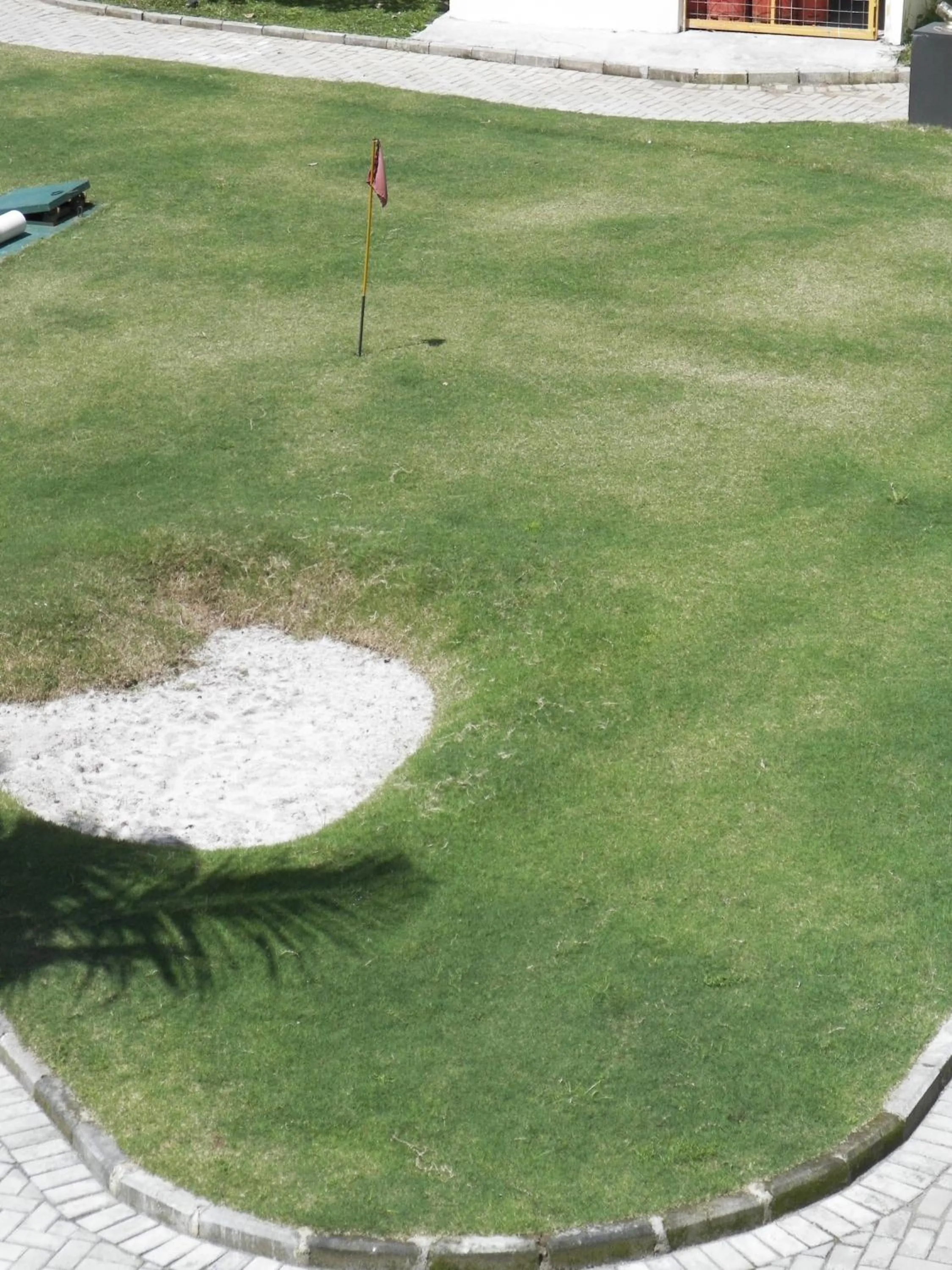 Minigolf in Sutanraja Hotel & Convention Centre