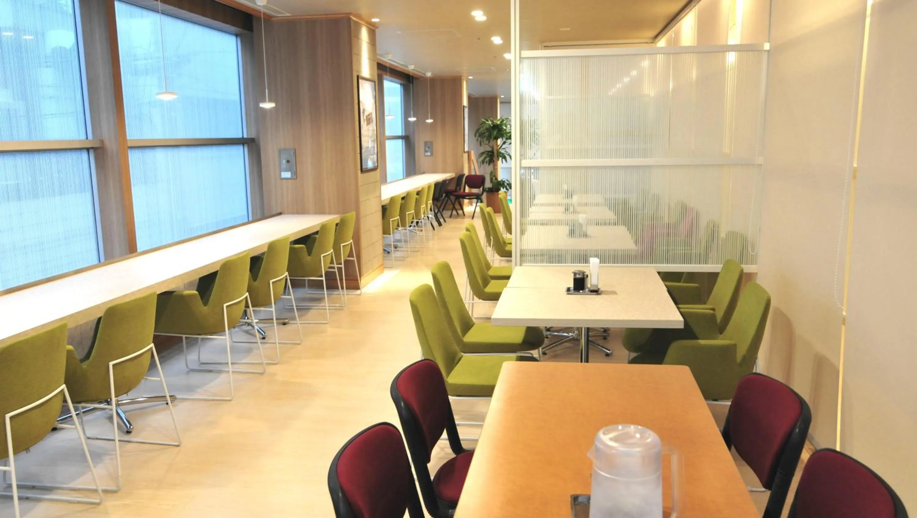 Restaurant/places to eat in Hotel Premium Green Hills