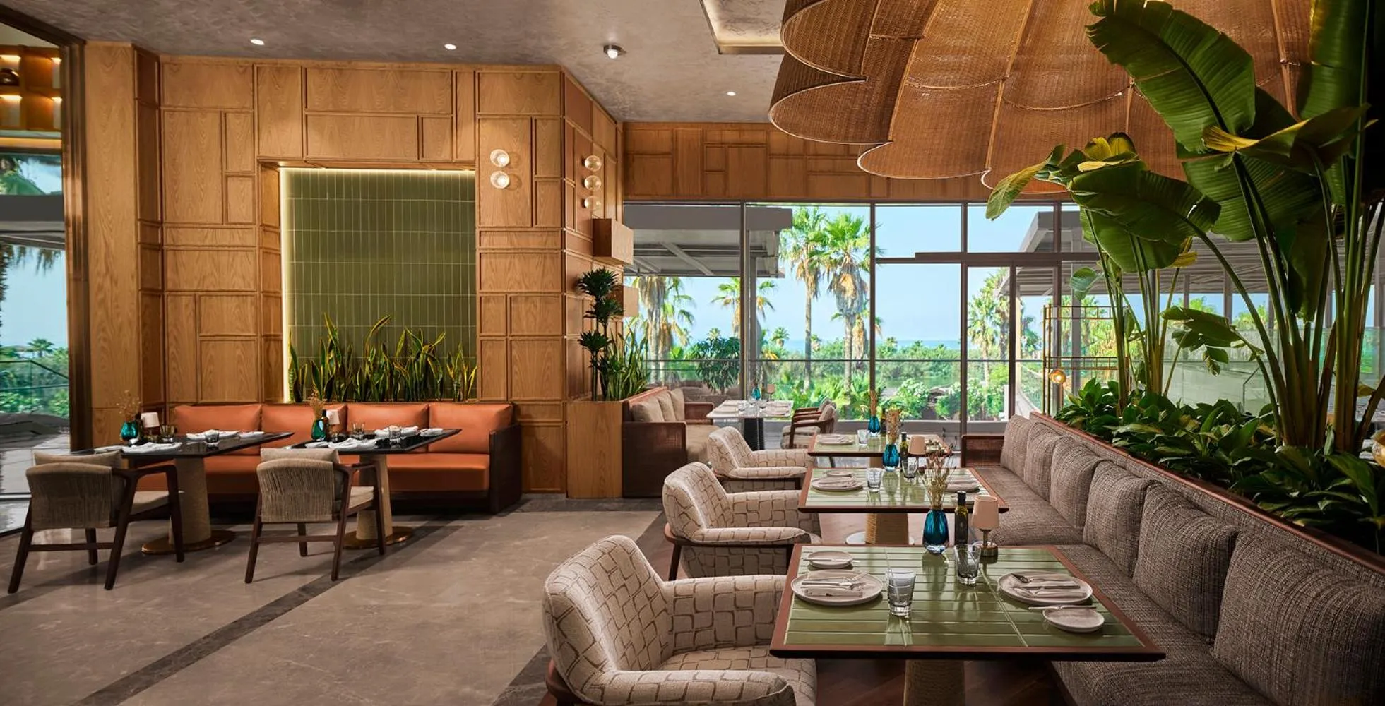 Restaurant/places to eat in Gloria Serenity Resort