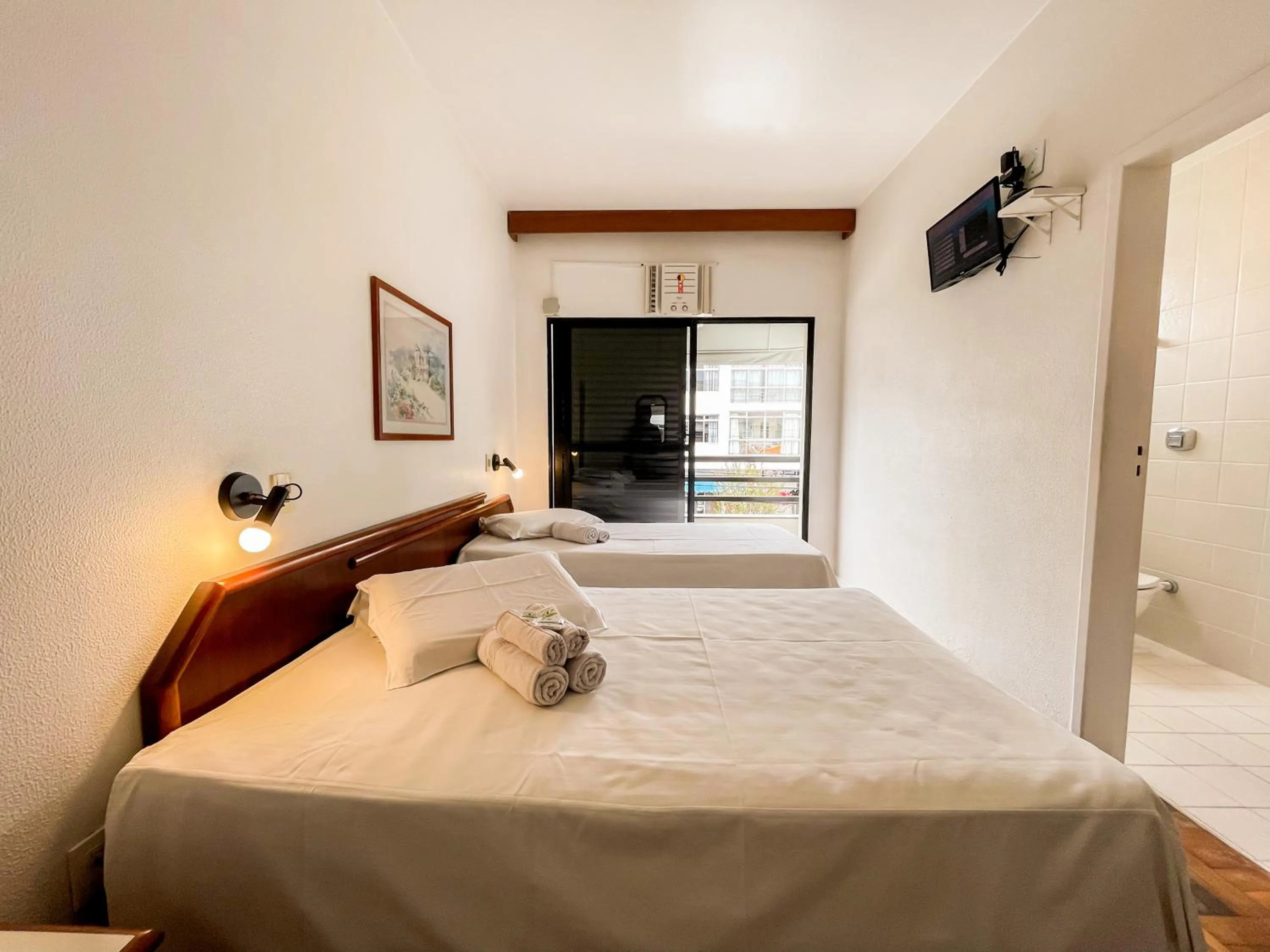 Bed in Canas Gold Praia Hotel