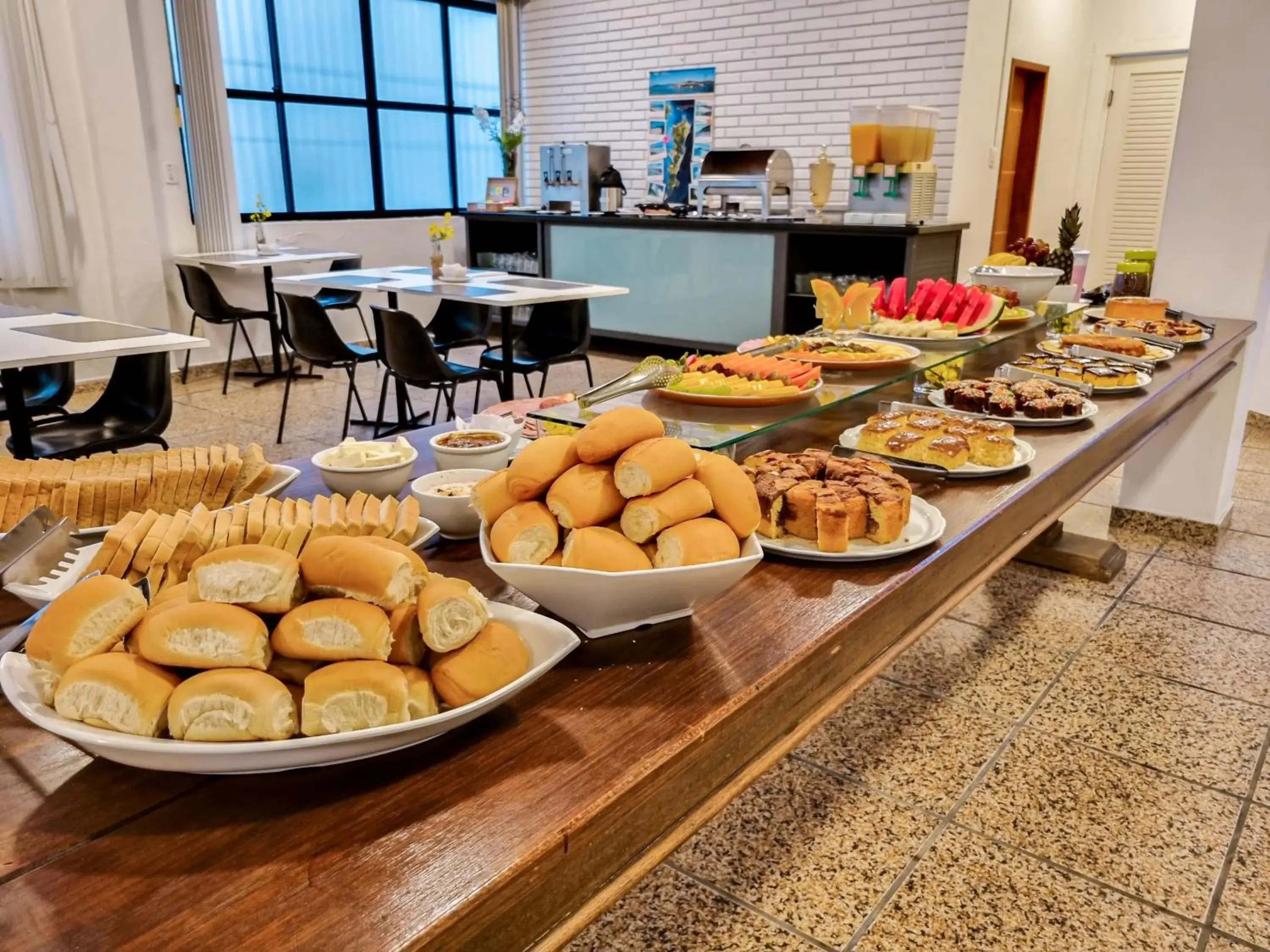 Restaurant/places to eat in Canas Gold Praia Hotel Restaurant/places to eat in Canas Gold Praia Hotel