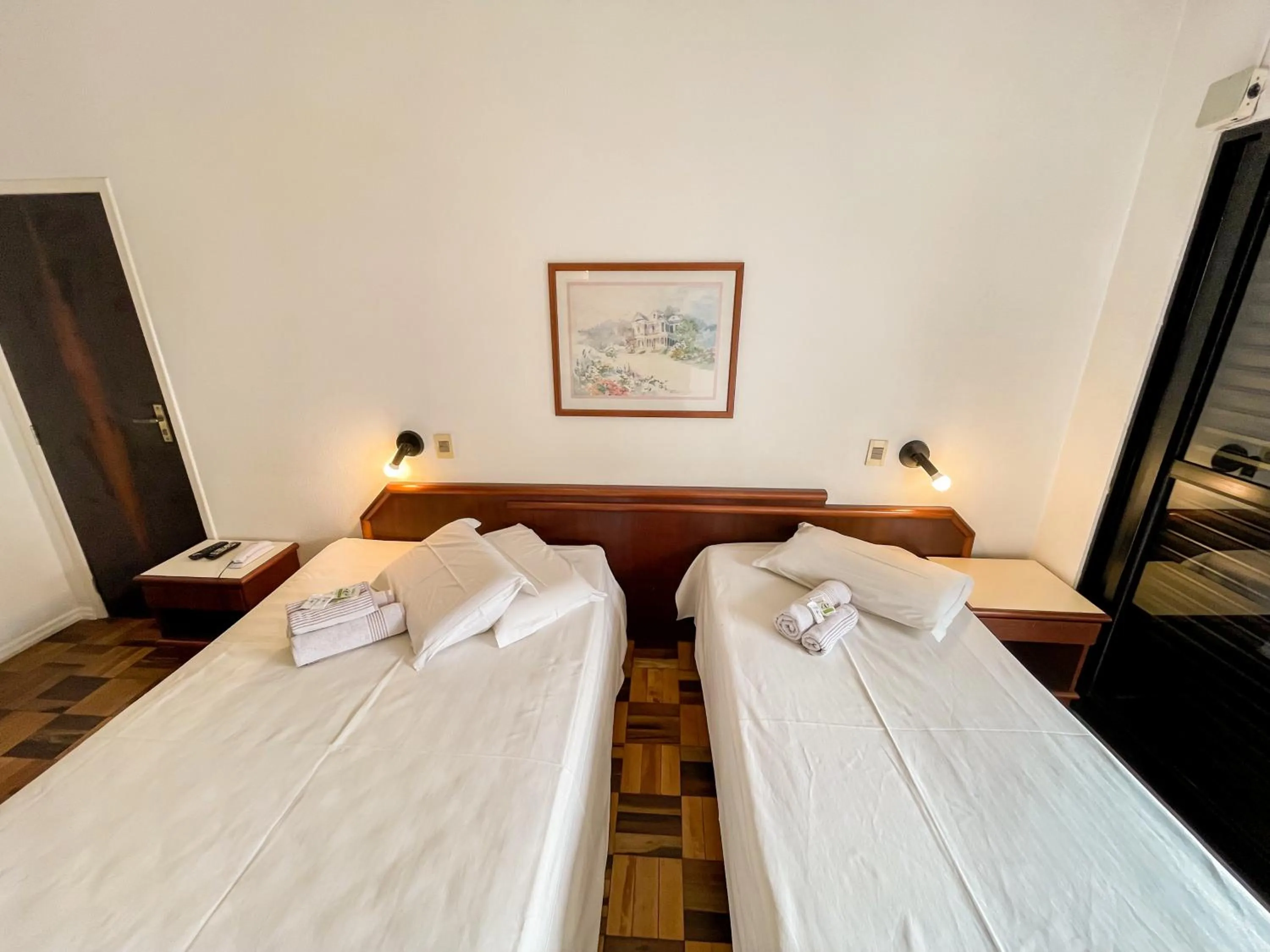 Bed in Canas Gold Praia Hotel