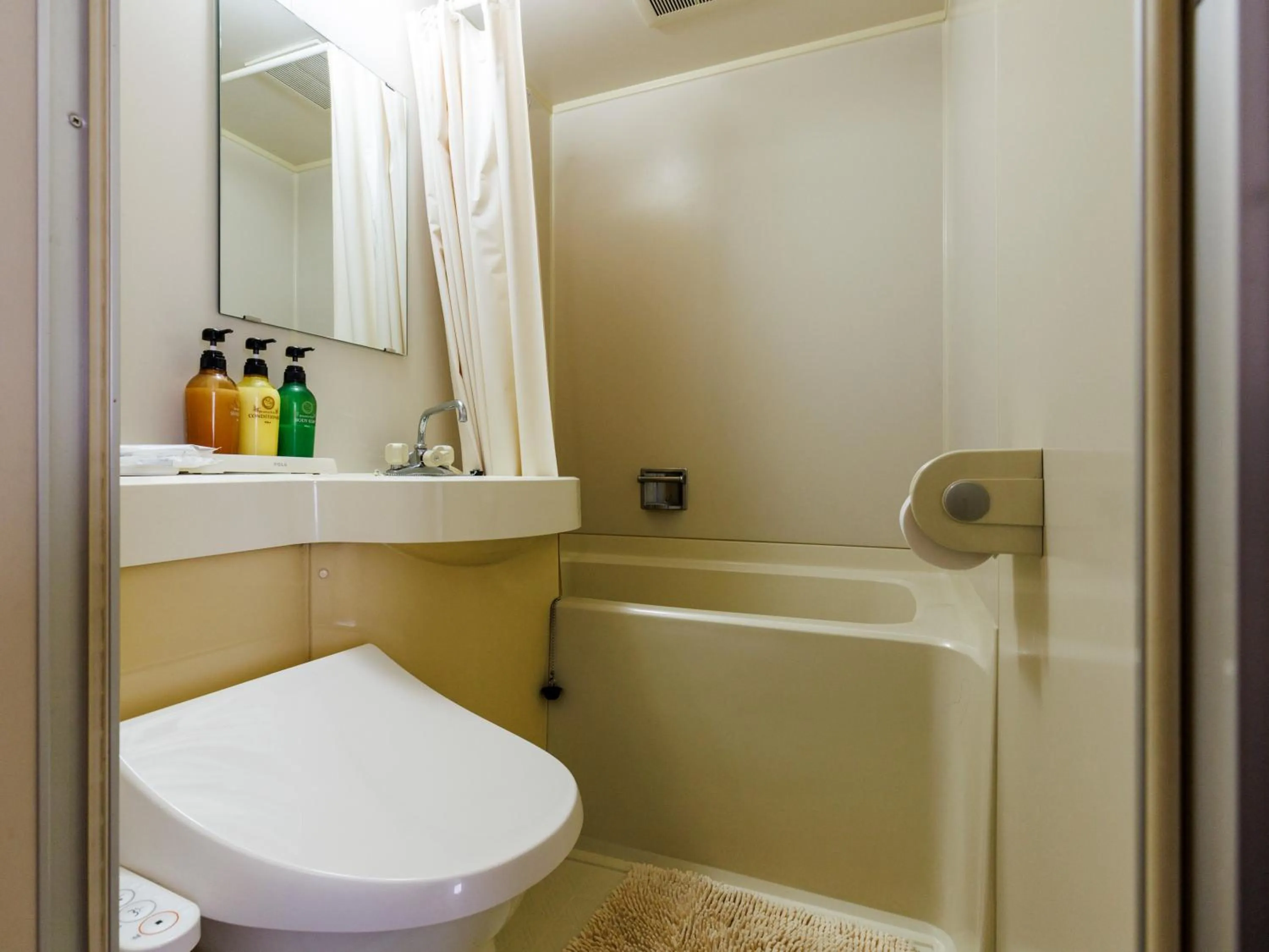 Shower in Seoul Garden Hotel