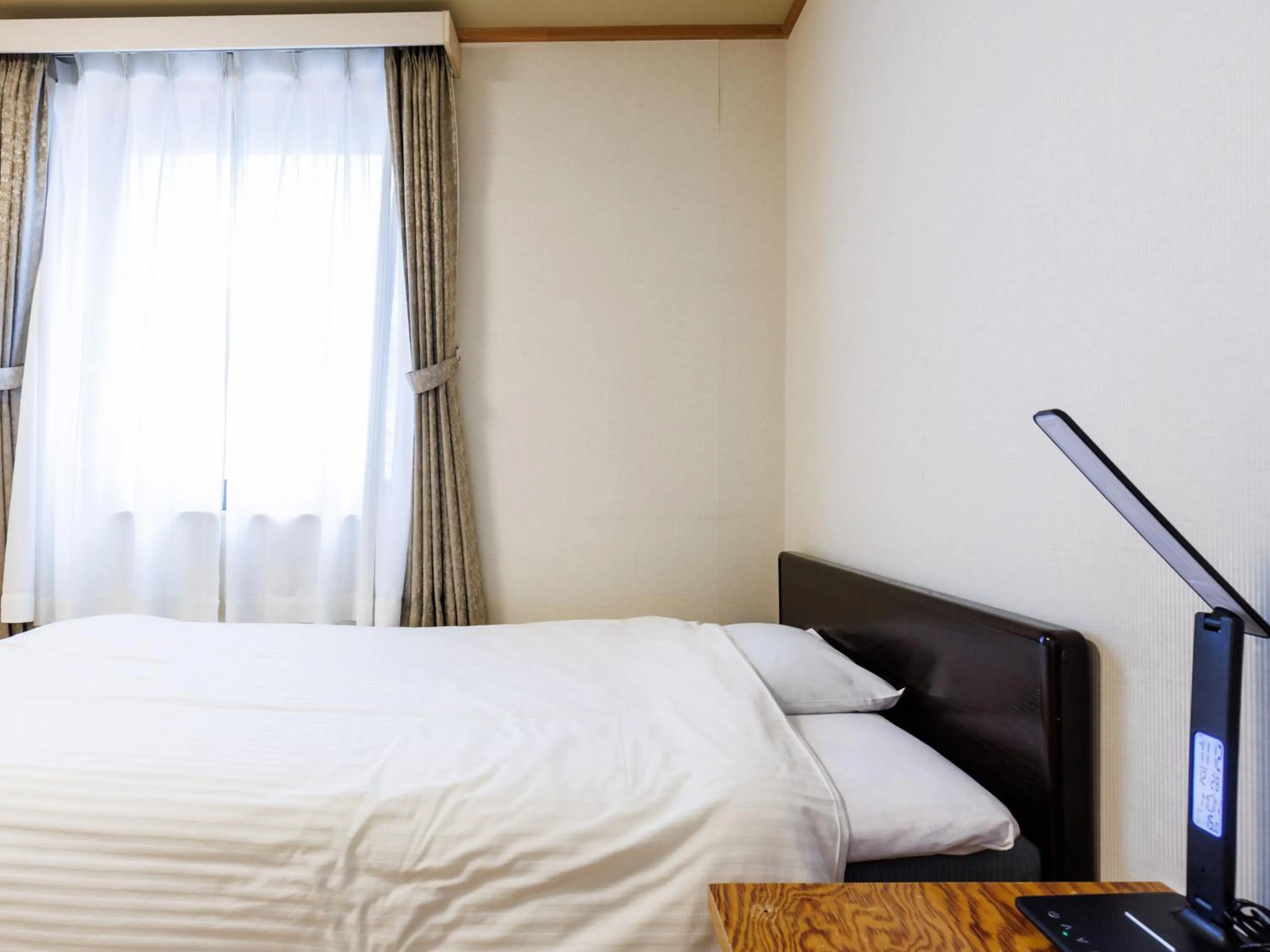 Photo of the whole room, Bed in Seoul Garden Hotel