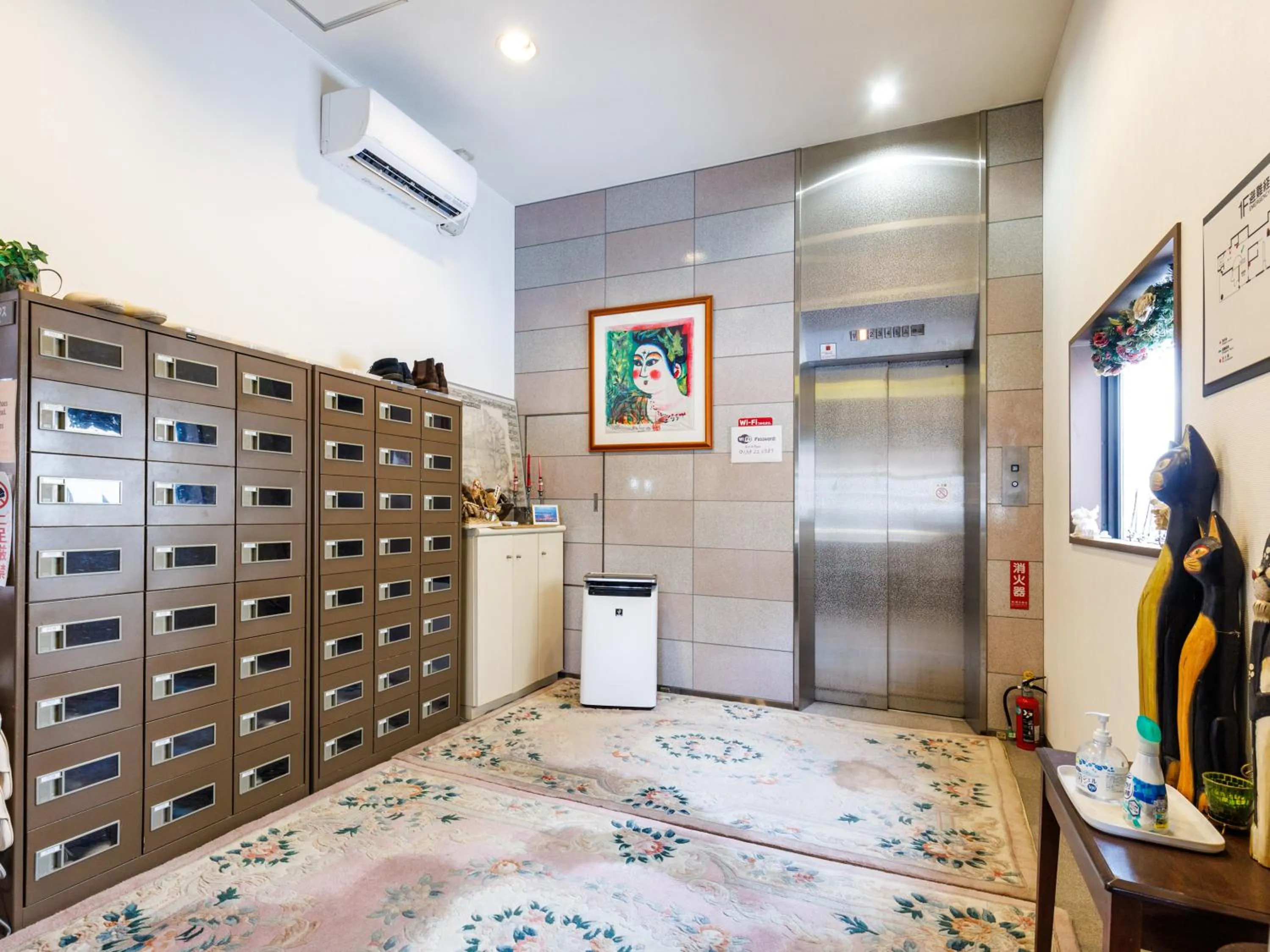 elevator in Seoul Garden Hotel