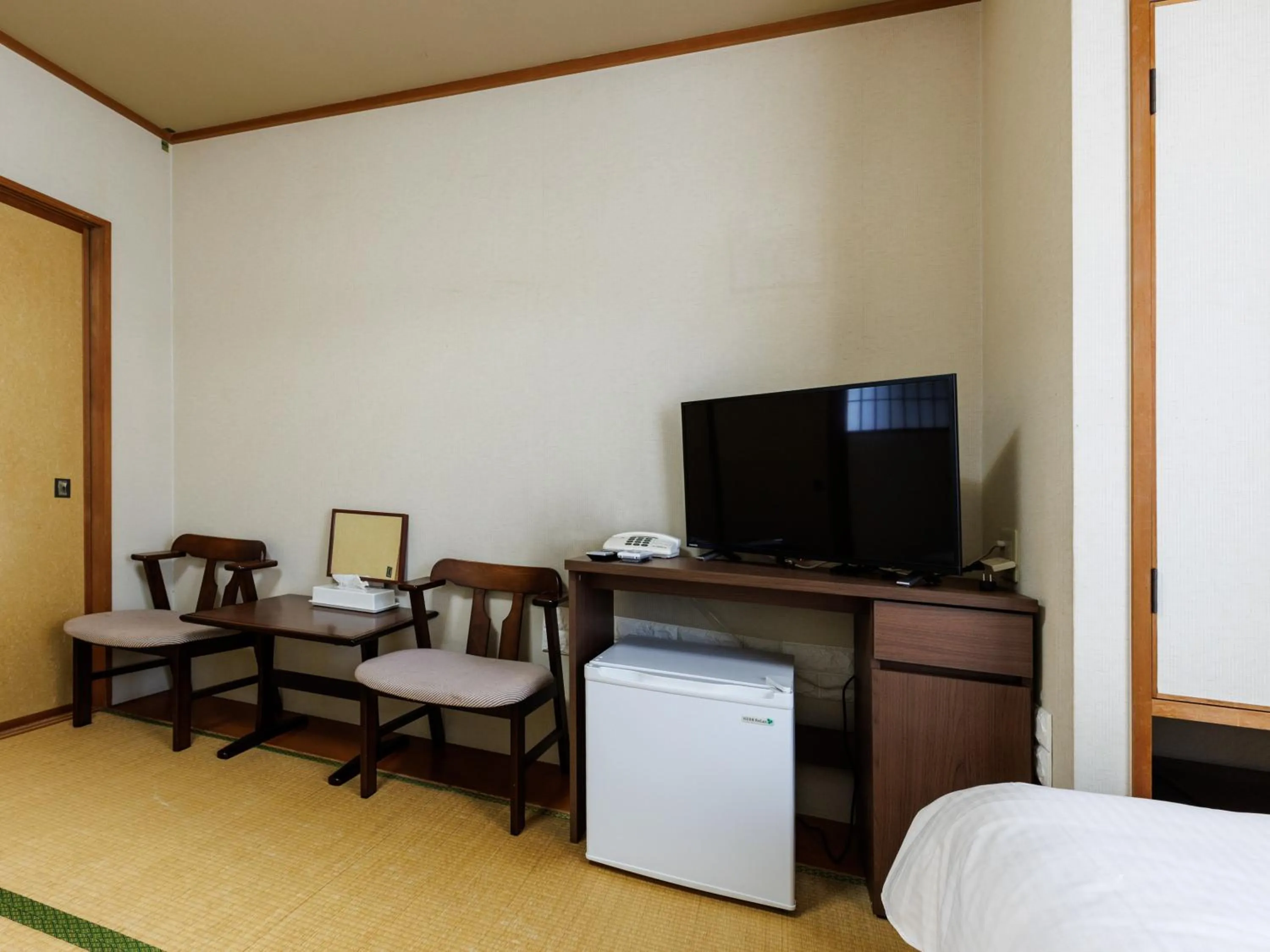 Photo of the whole room, Bed in Seoul Garden Hotel