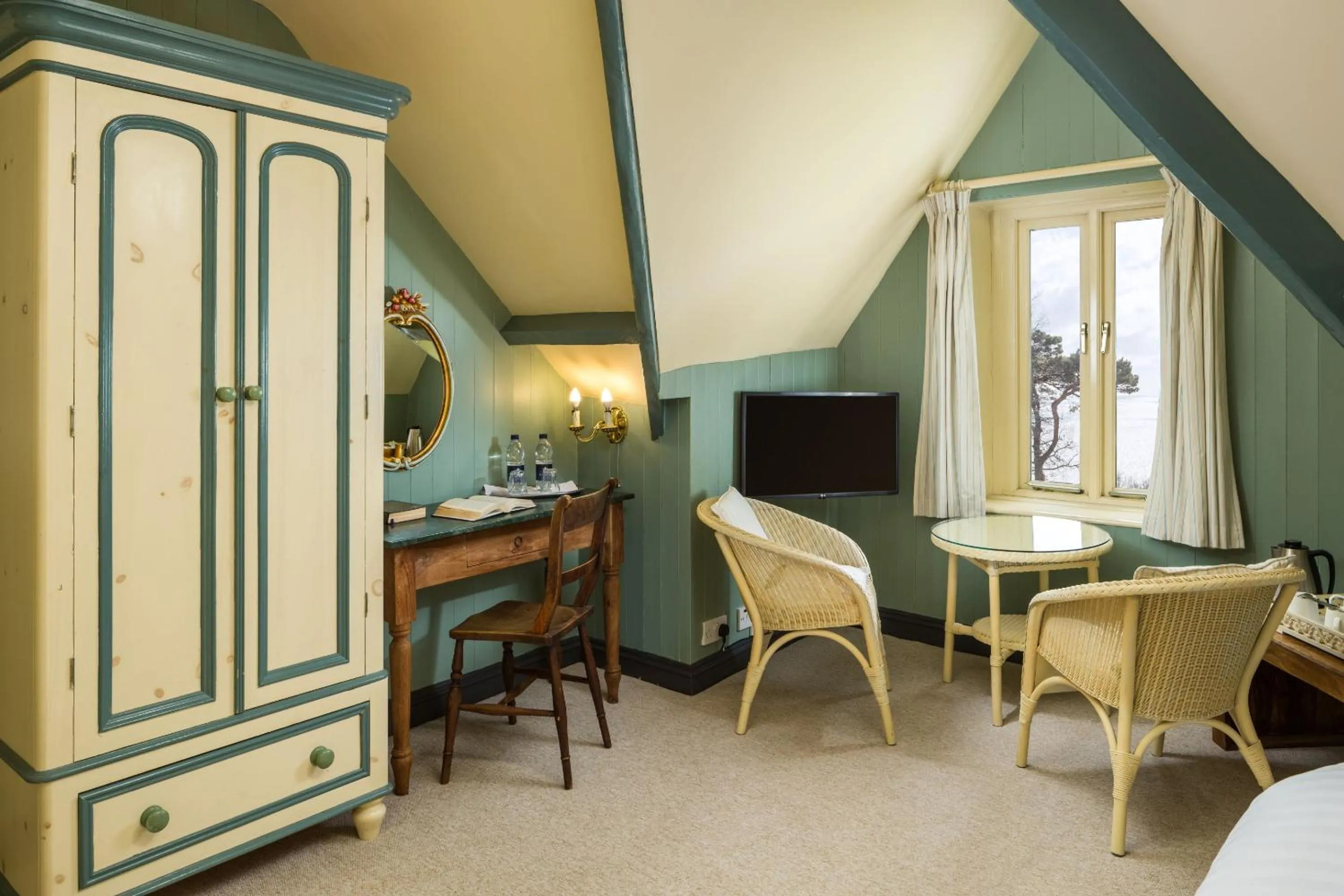 Bedroom in Orestone Manor