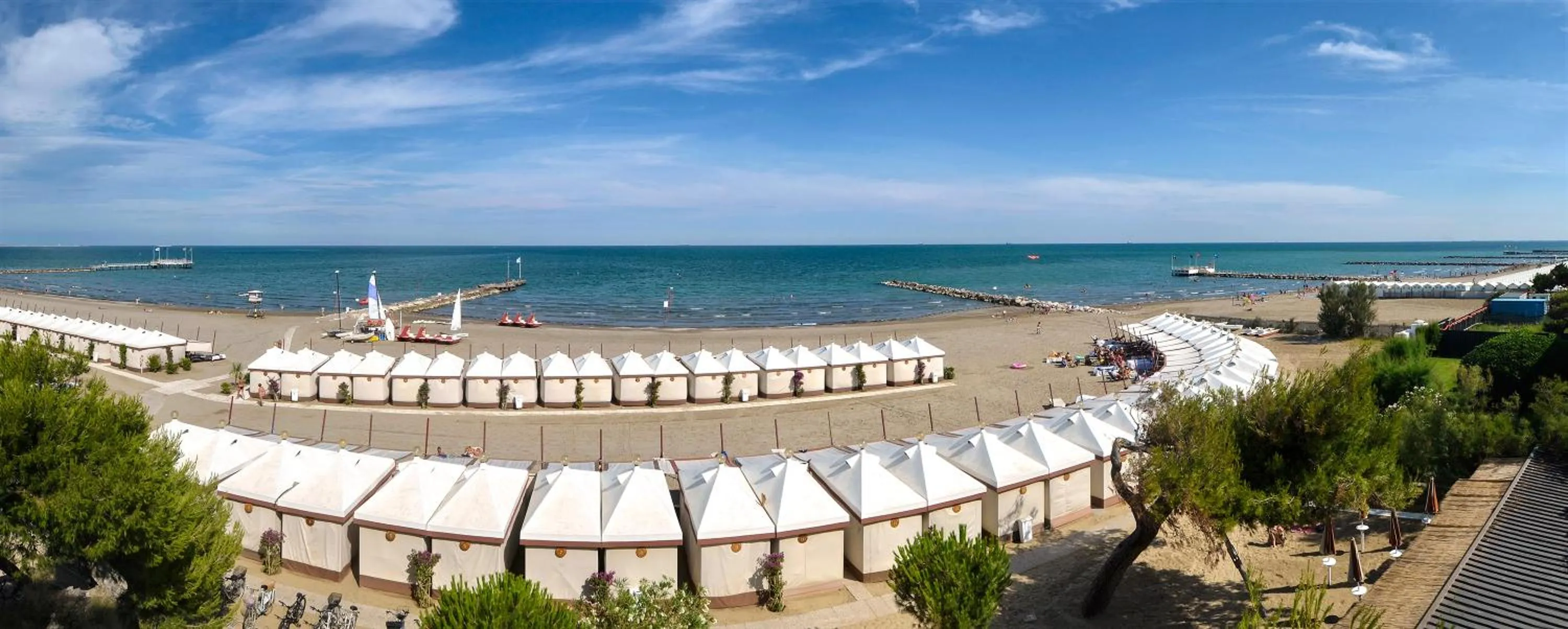 Beach in Hotel Petit Palais