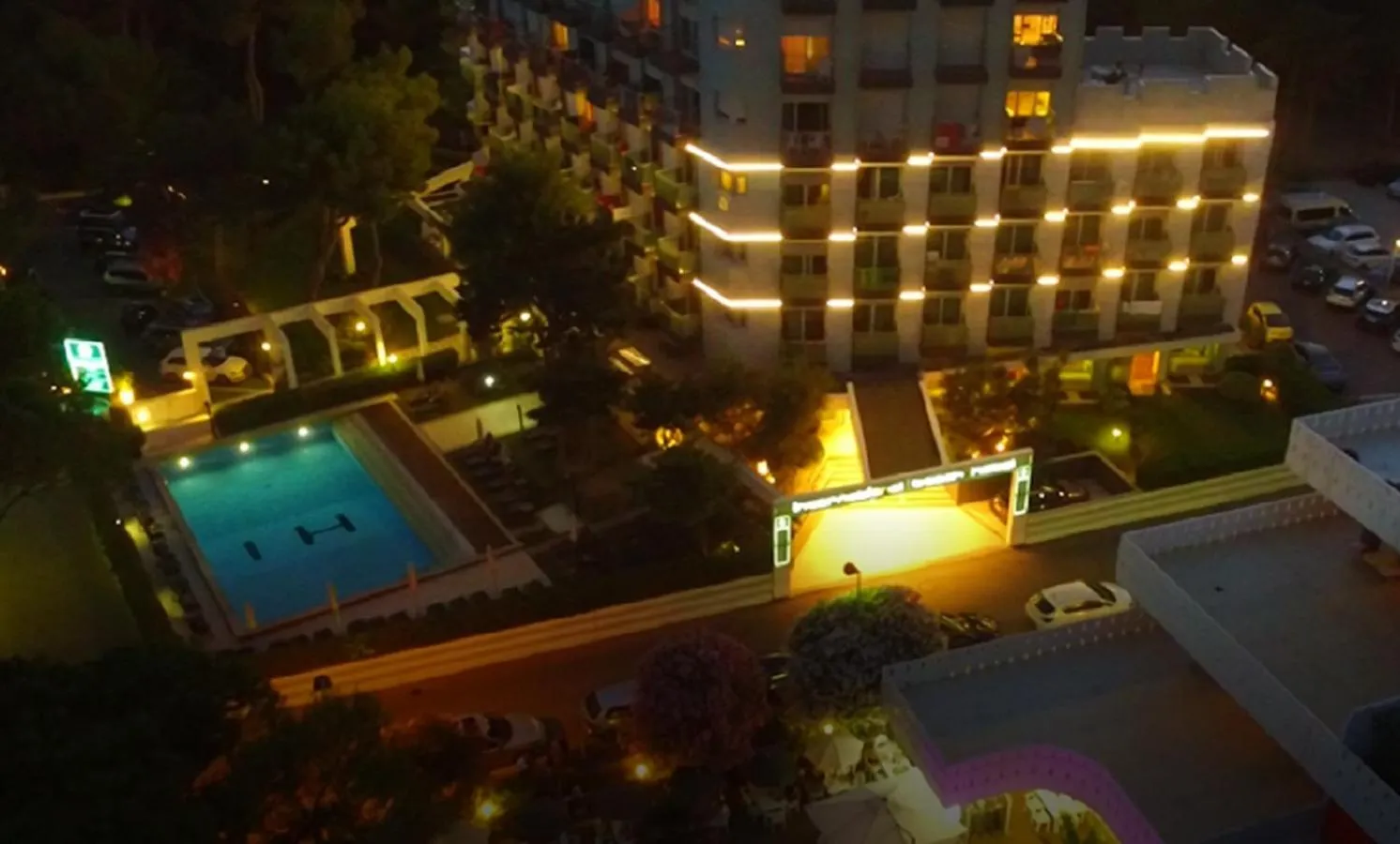Pool view in International Beach Hotel