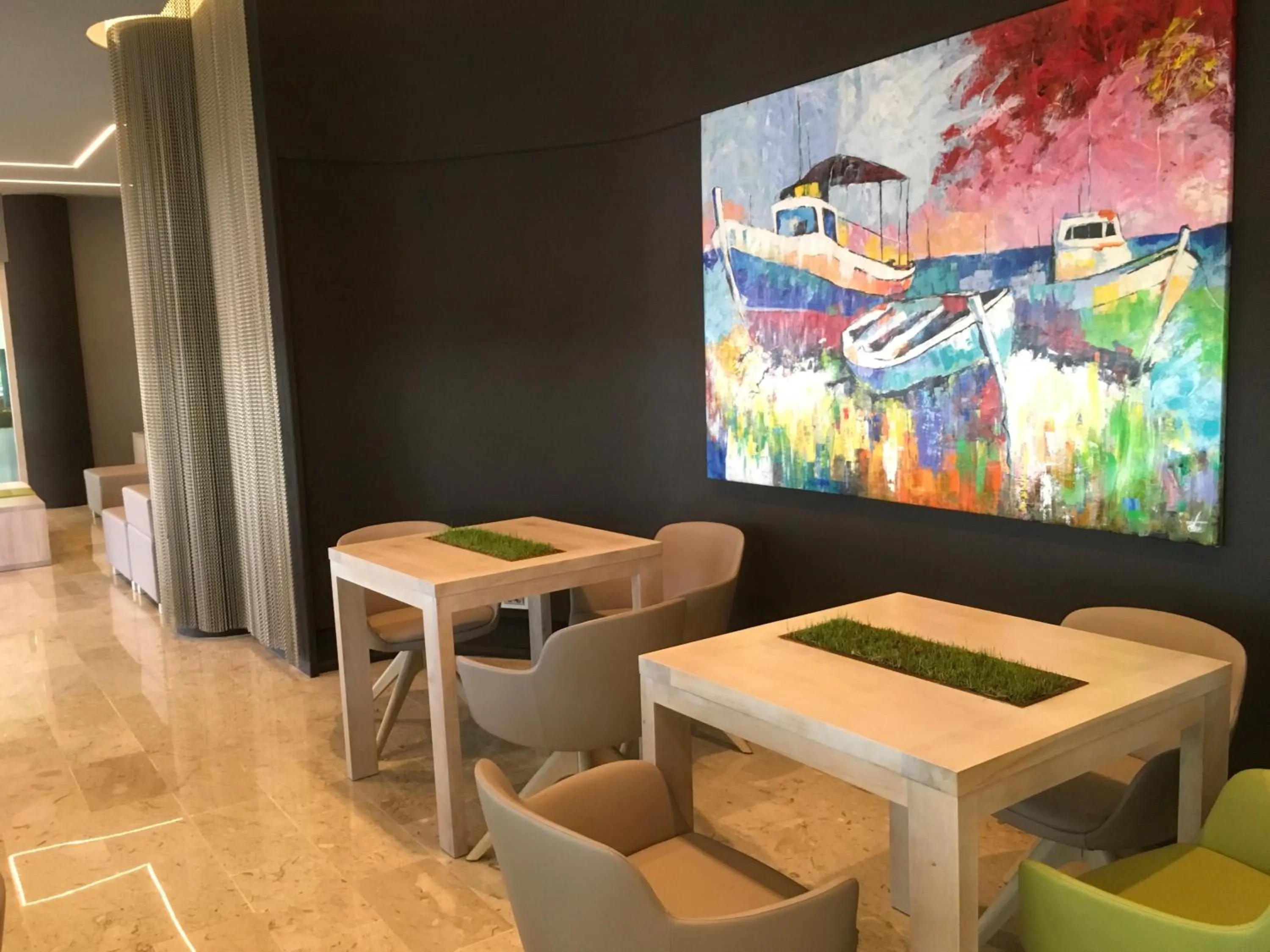 Area and facilities in International Beach Hotel