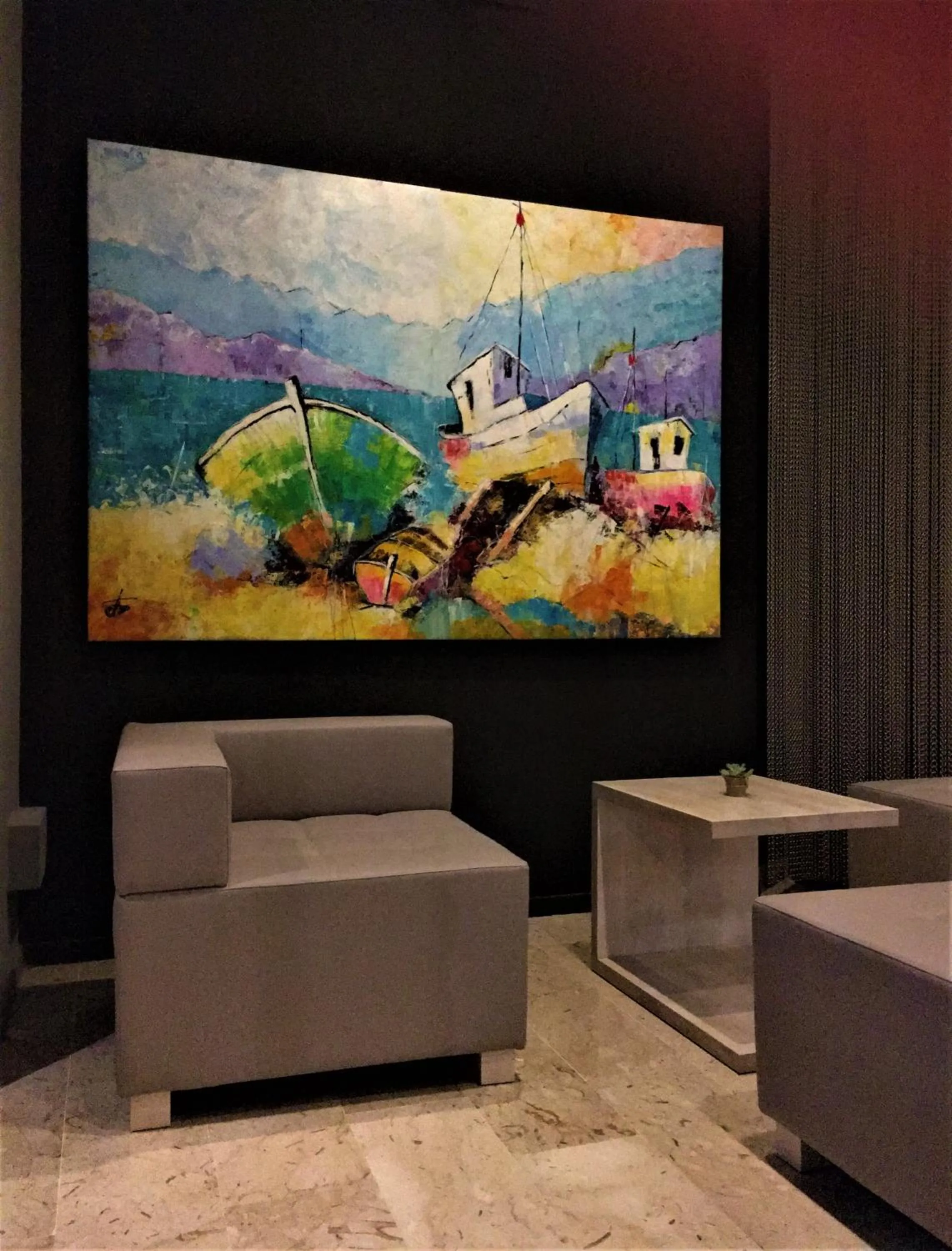 Lounge or bar in International Beach Hotel