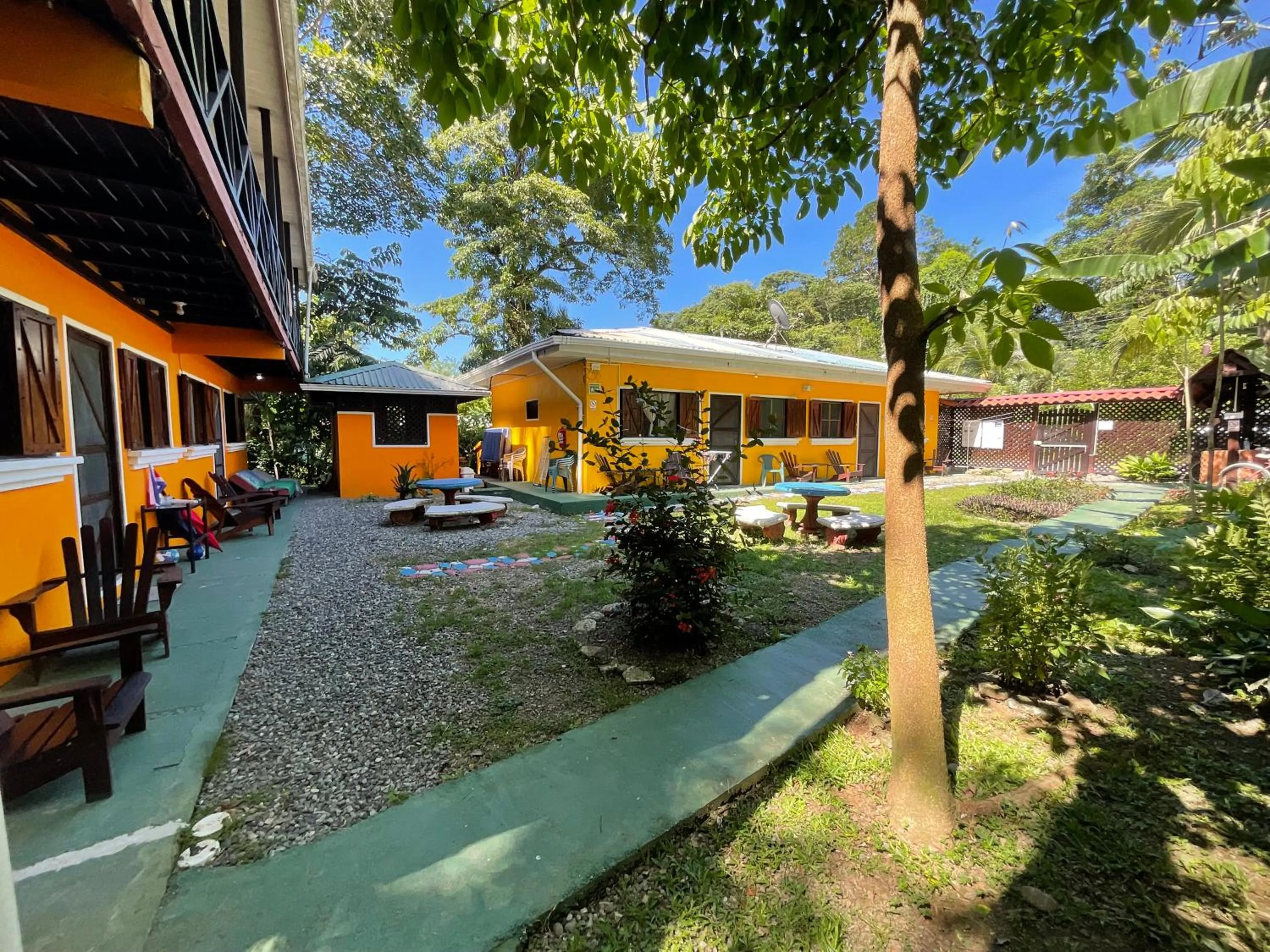 Las Casitas de Playa Ne gra
