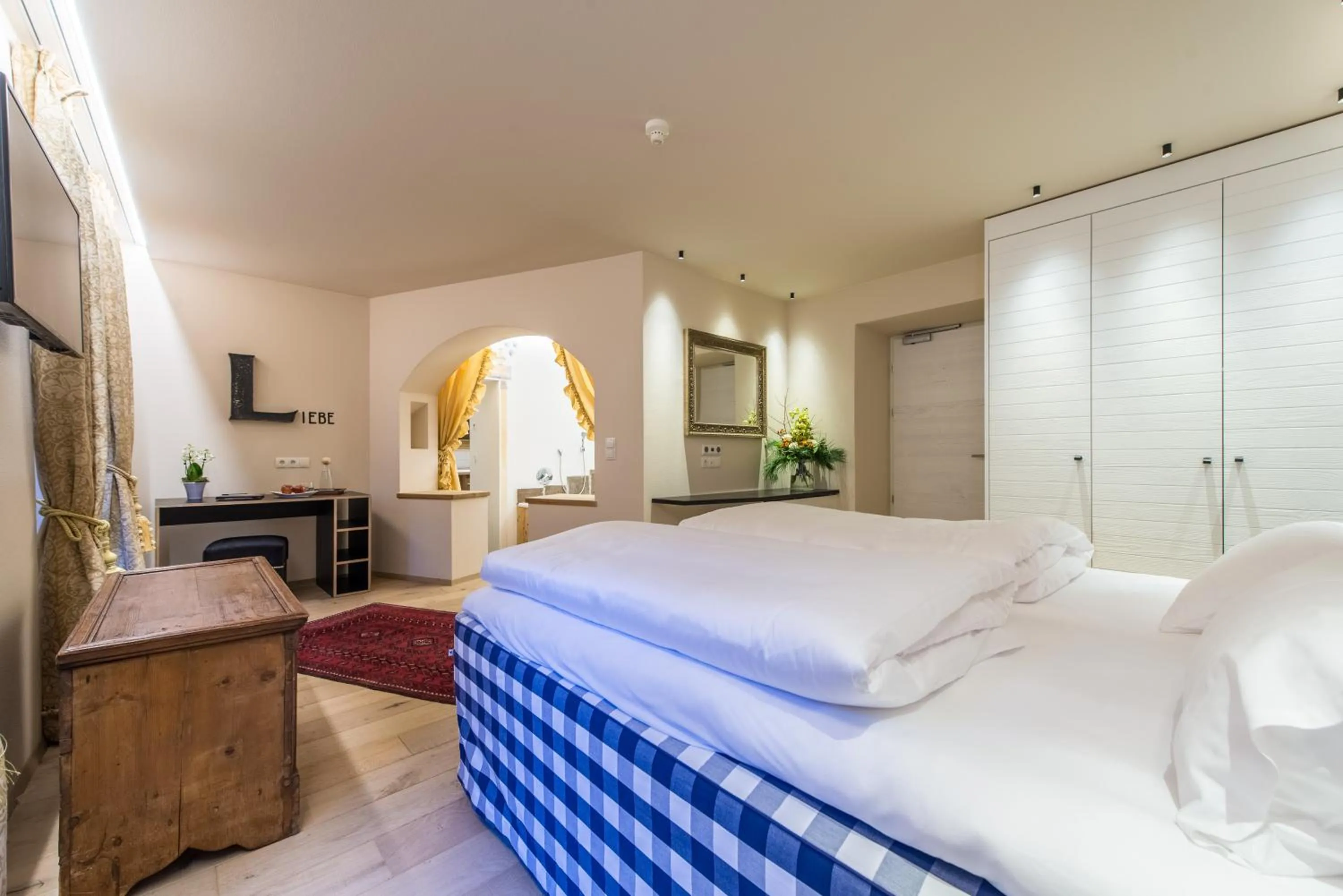 Bedroom, Bed in Adler Suite & Stube