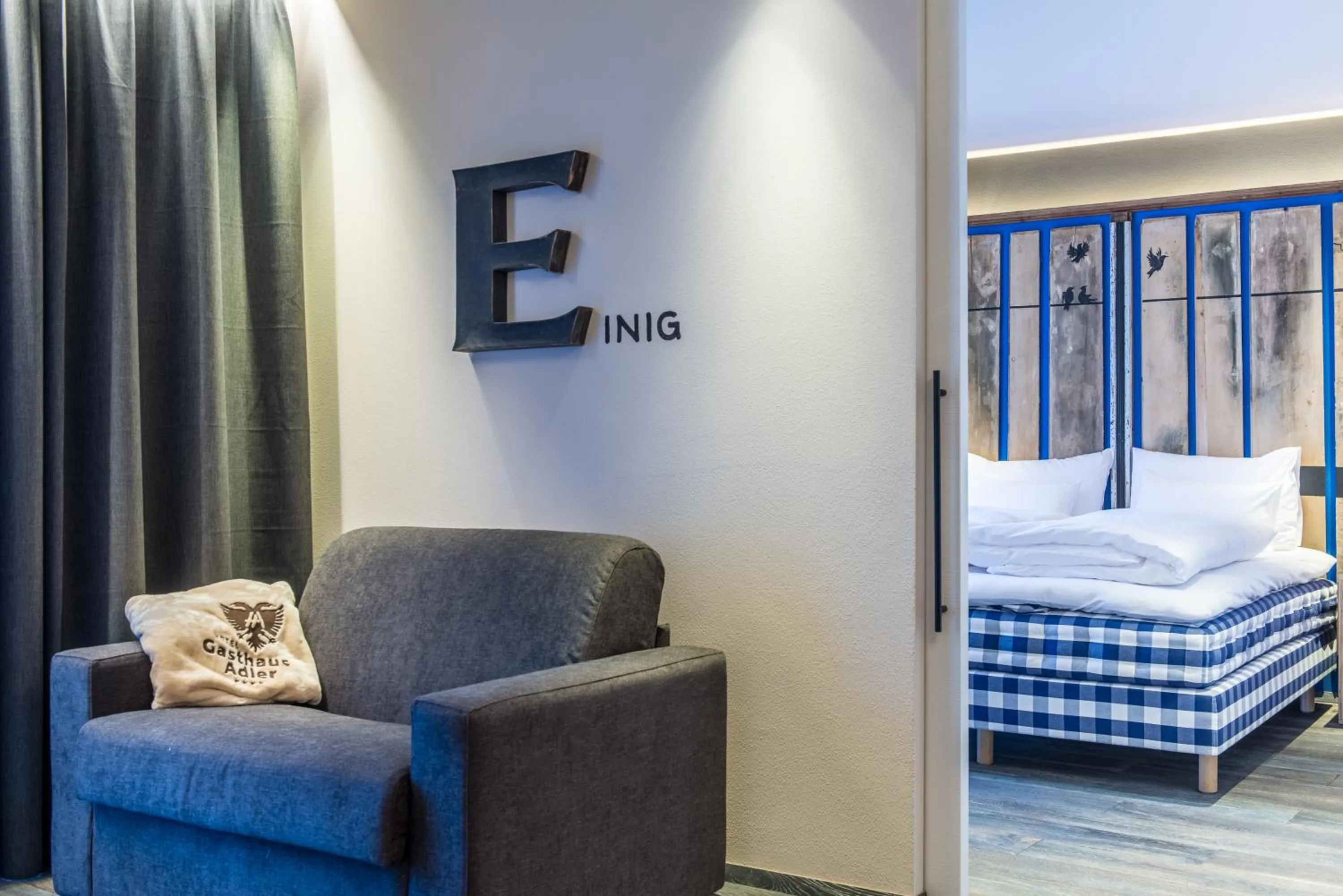 Living room, Bed in Adler Suite & Stube