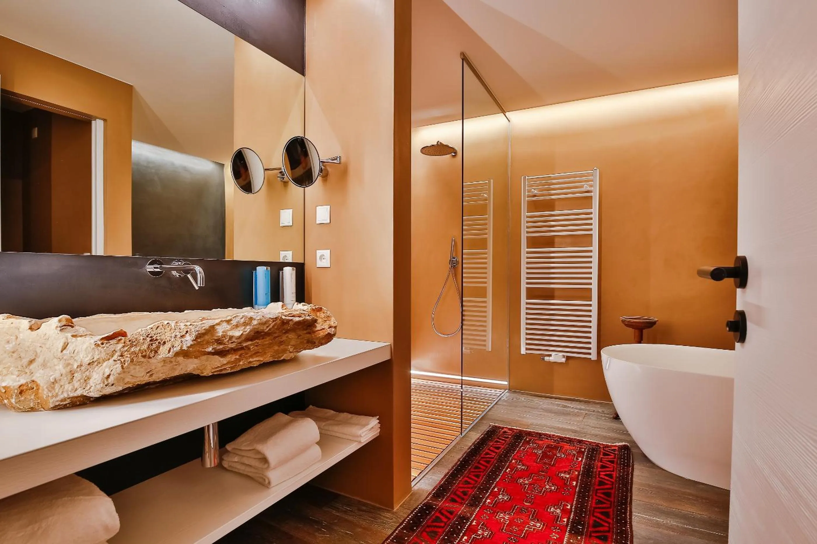 Shower in Adler Suite & Stube