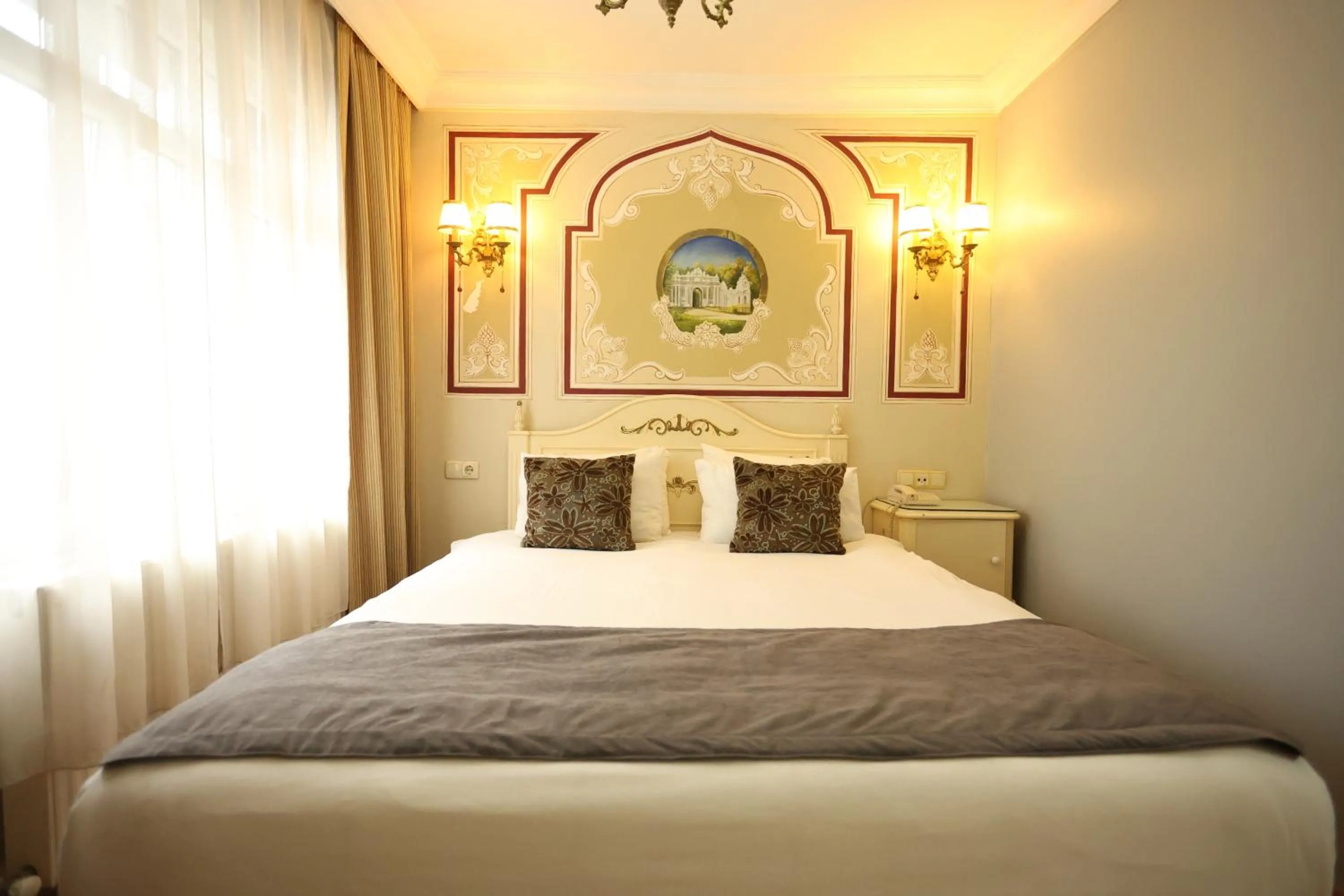 Bed in Asmali Hotel