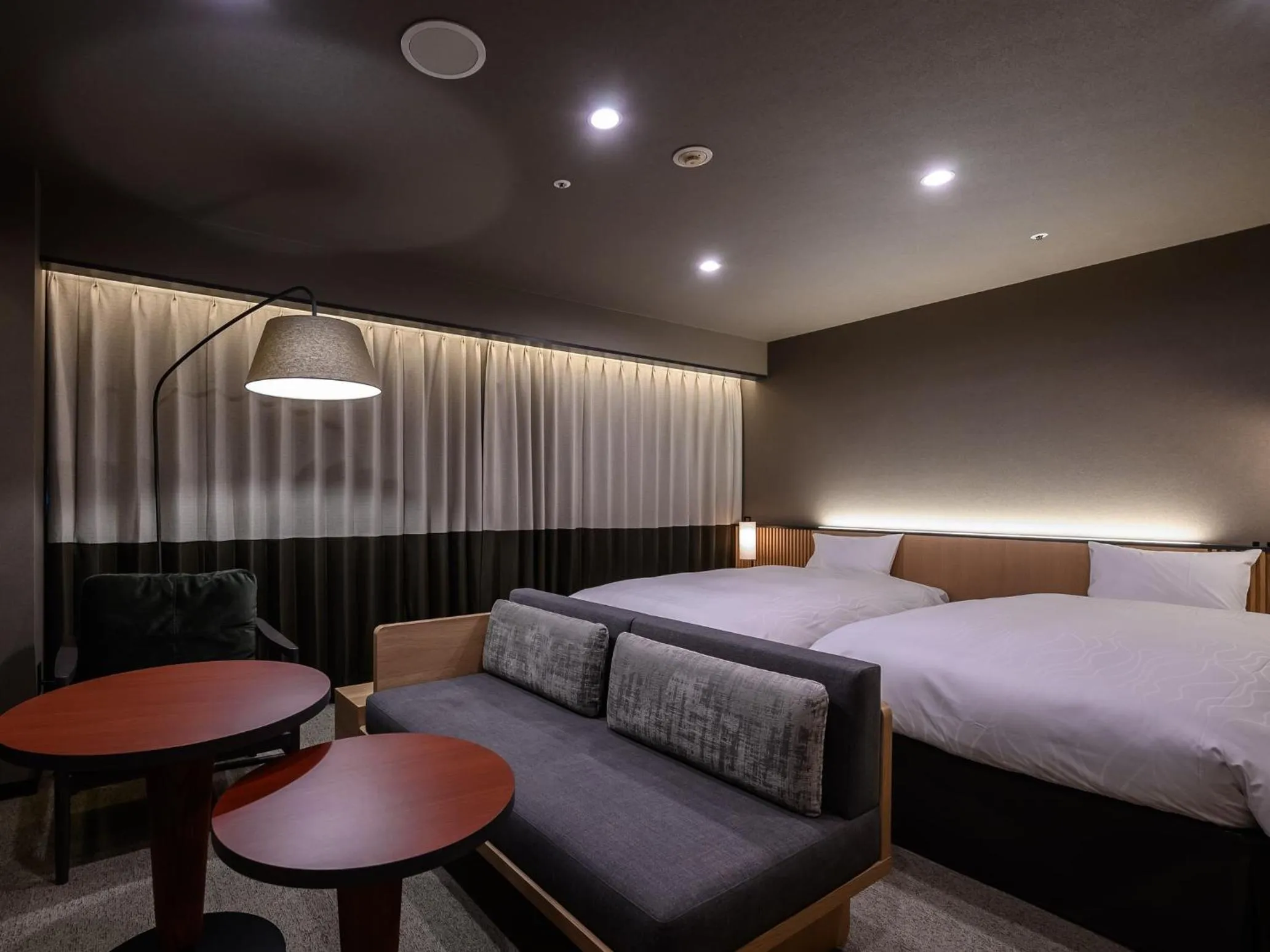 Photo of the whole room, Bed in Hotel Tsu Center Palace