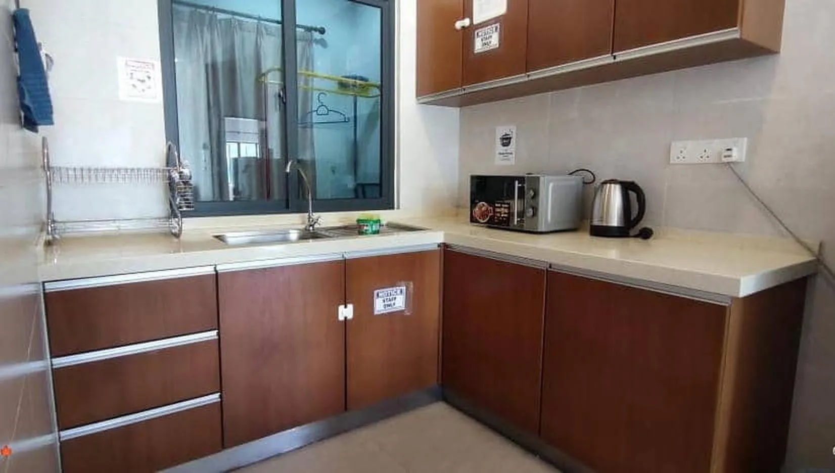 kitchen in PLAY at Nova Retreat Kea Farm