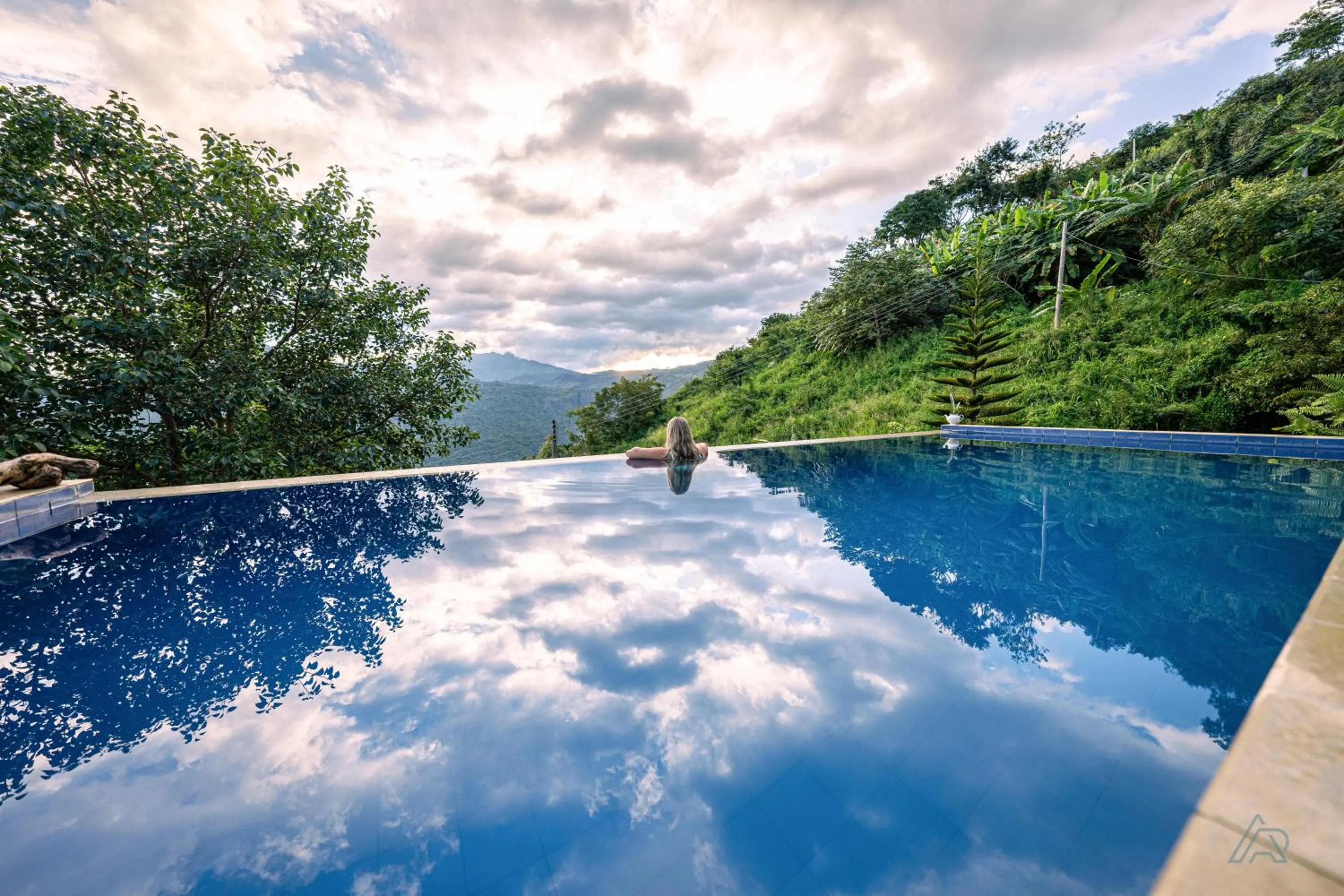 Swimming pool in Awesome Place