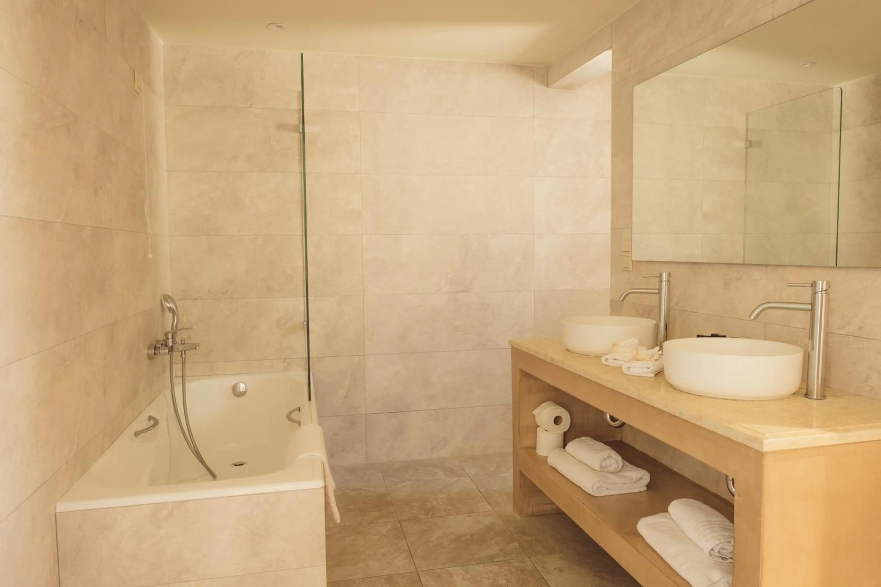 Bathroom in Camvillia Resort Messinia