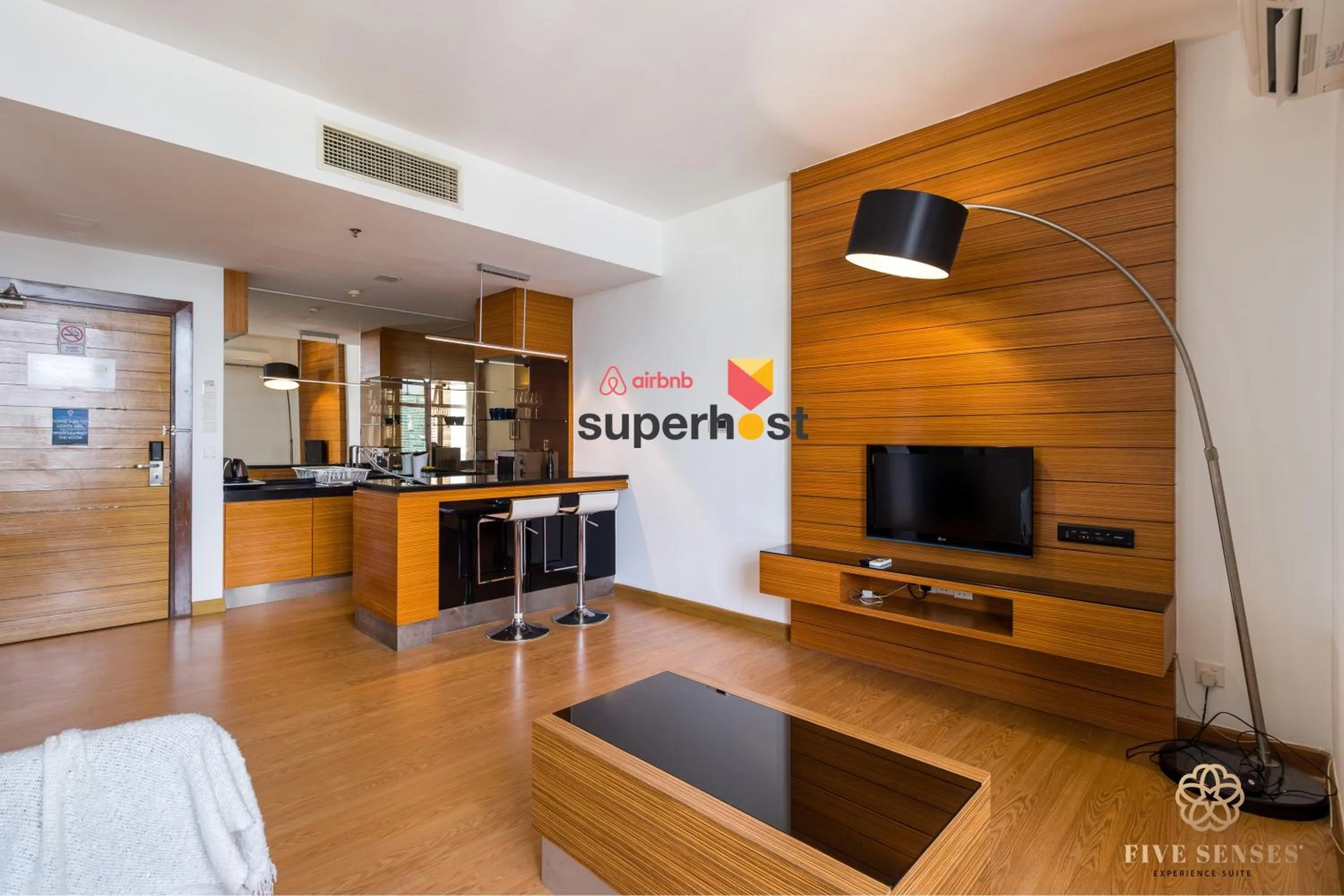 TV and multimedia in Dua Sentral Kuala Lumpur, Roam