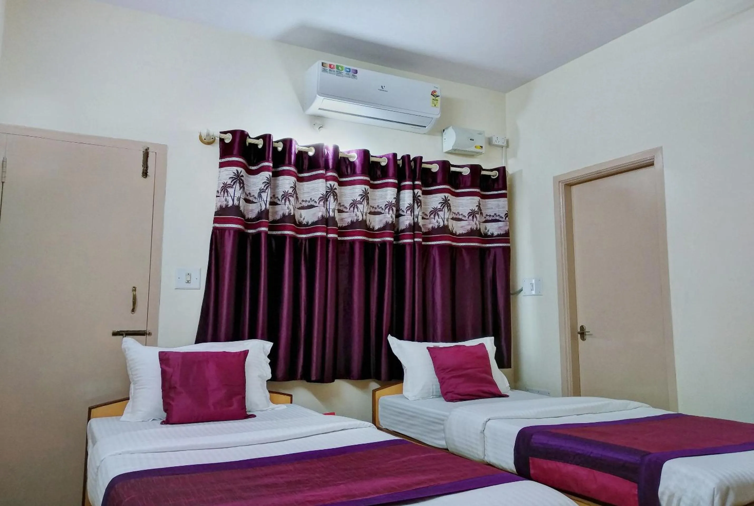 Bedroom, Bed in Super Hotel O Shree Mookambika Guest House Near Sri Someshwara Swami Temple