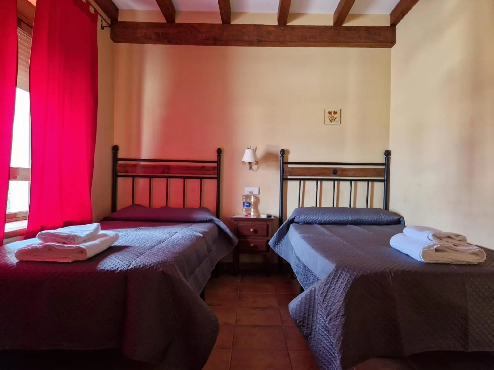Bed in Hostal La Plata