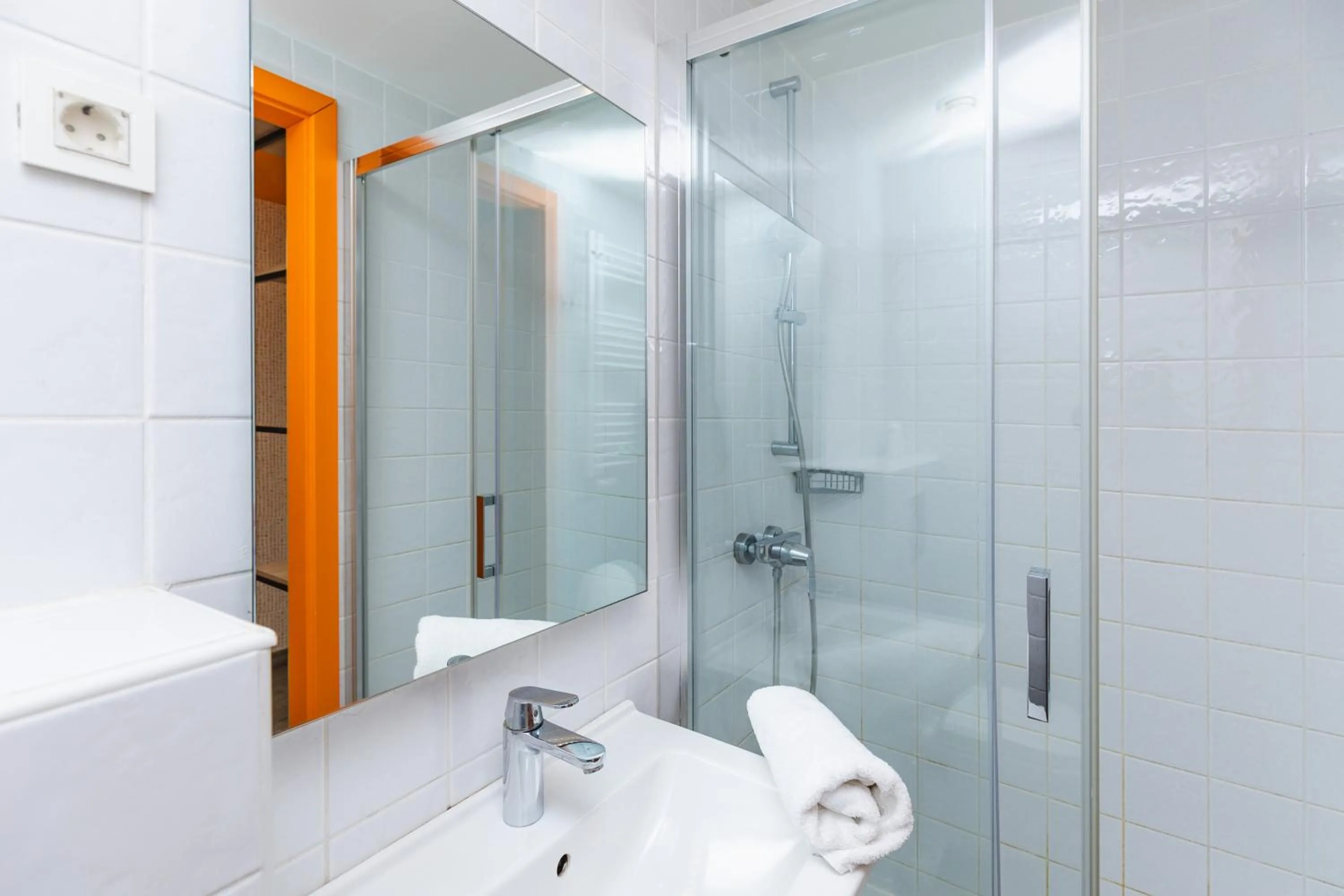 Shower in Hostel Link