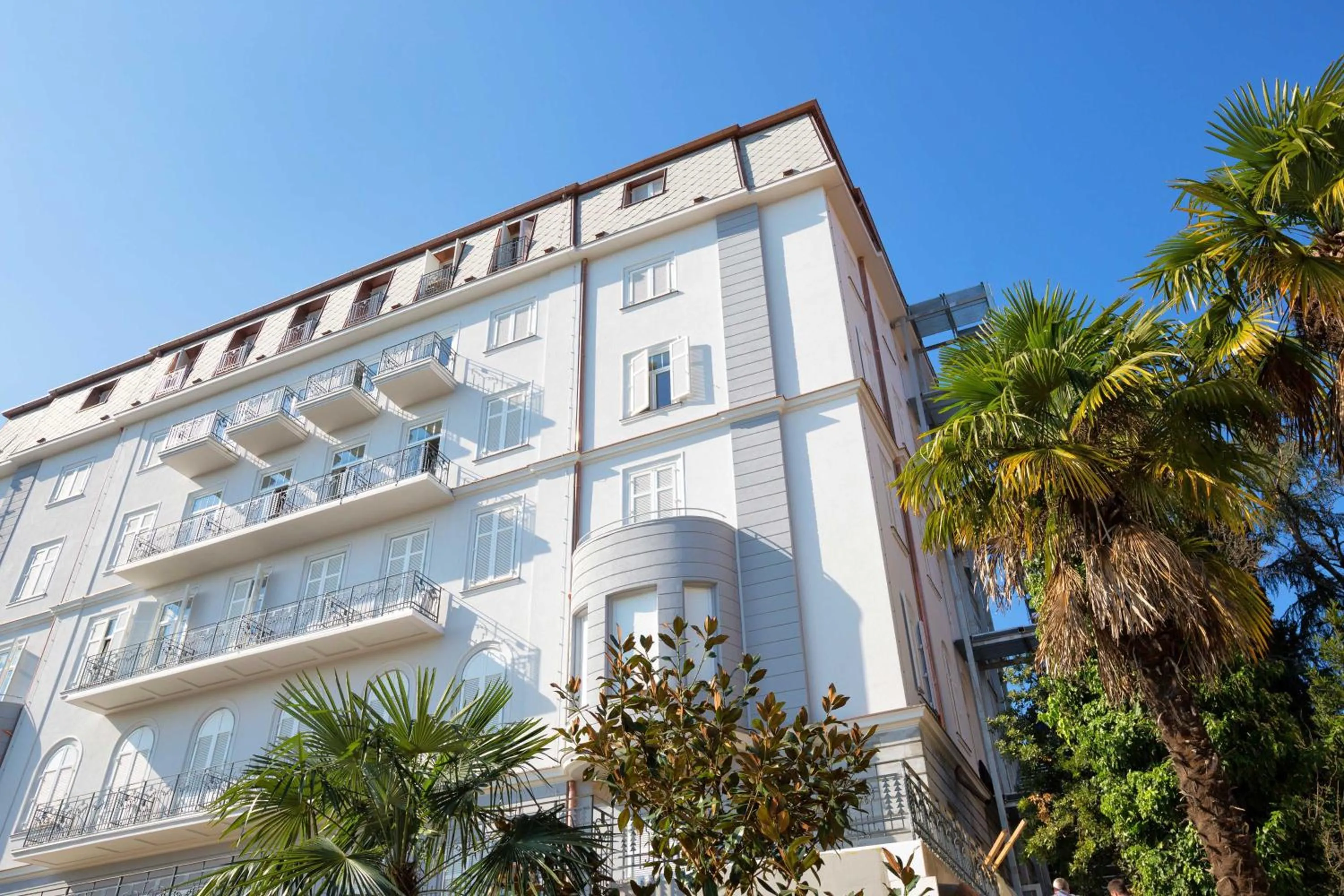 Facade/entrance in Hostel Link