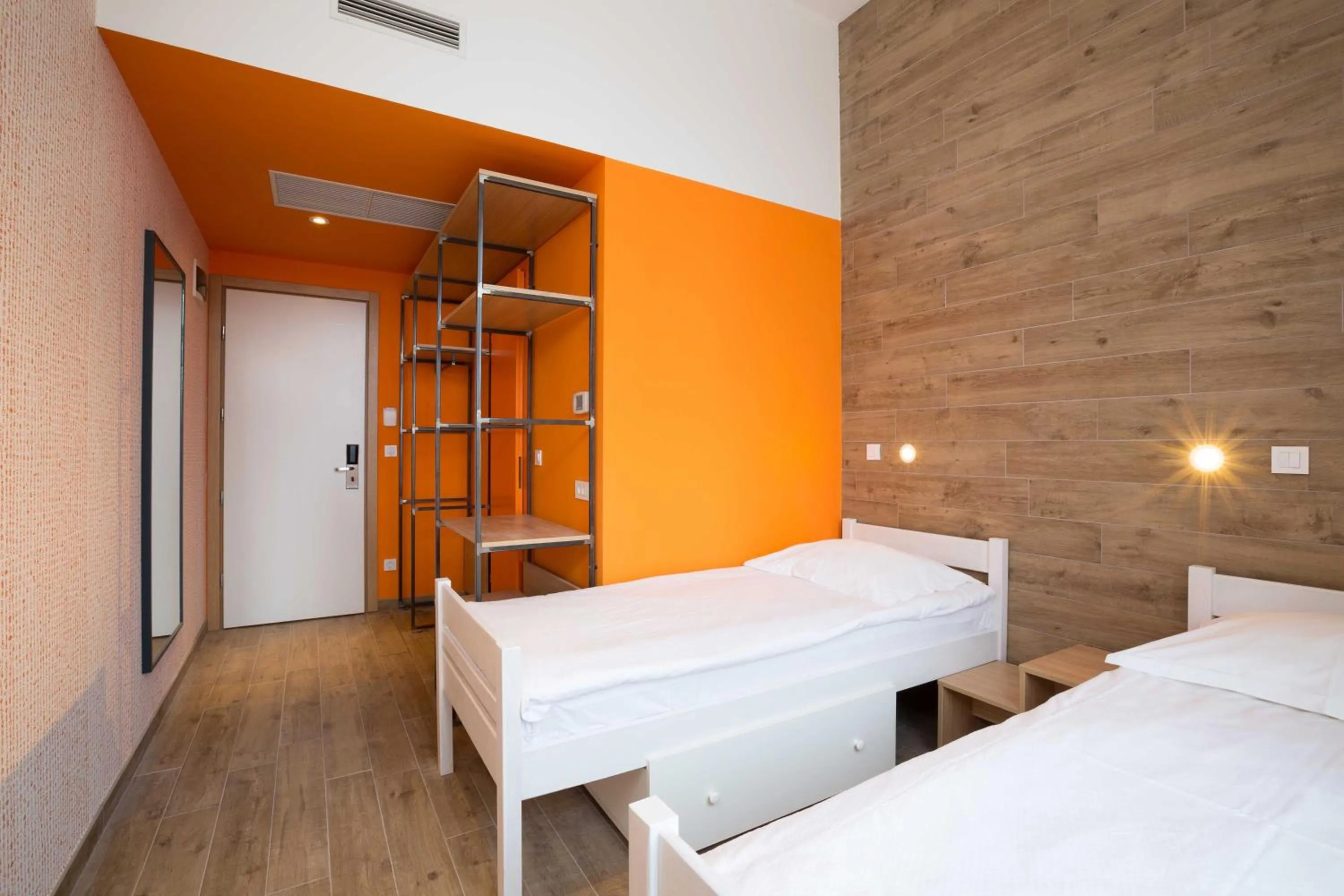 Photo of the whole room, Bed in Hostel Link