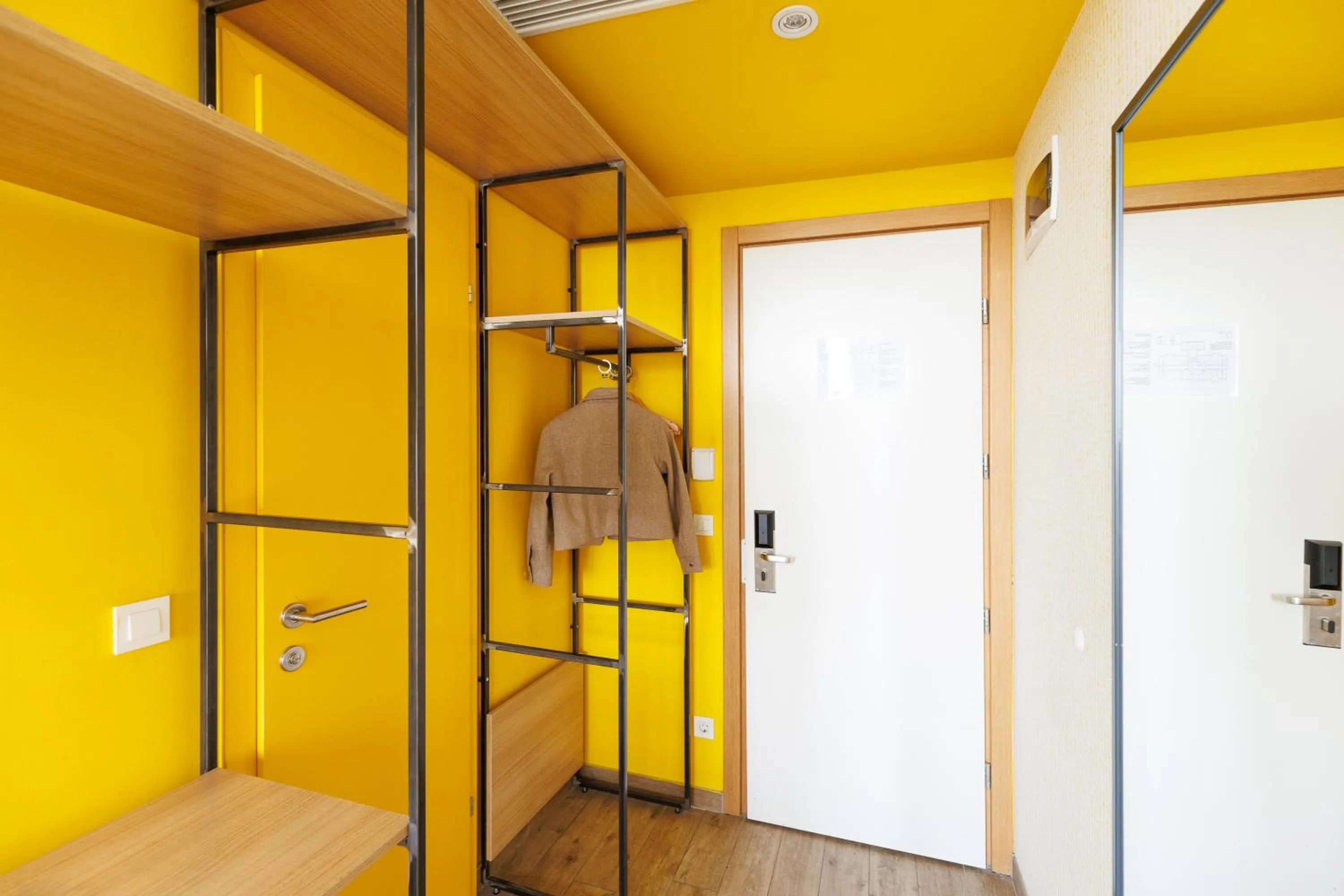 wardrobe in Hostel Link