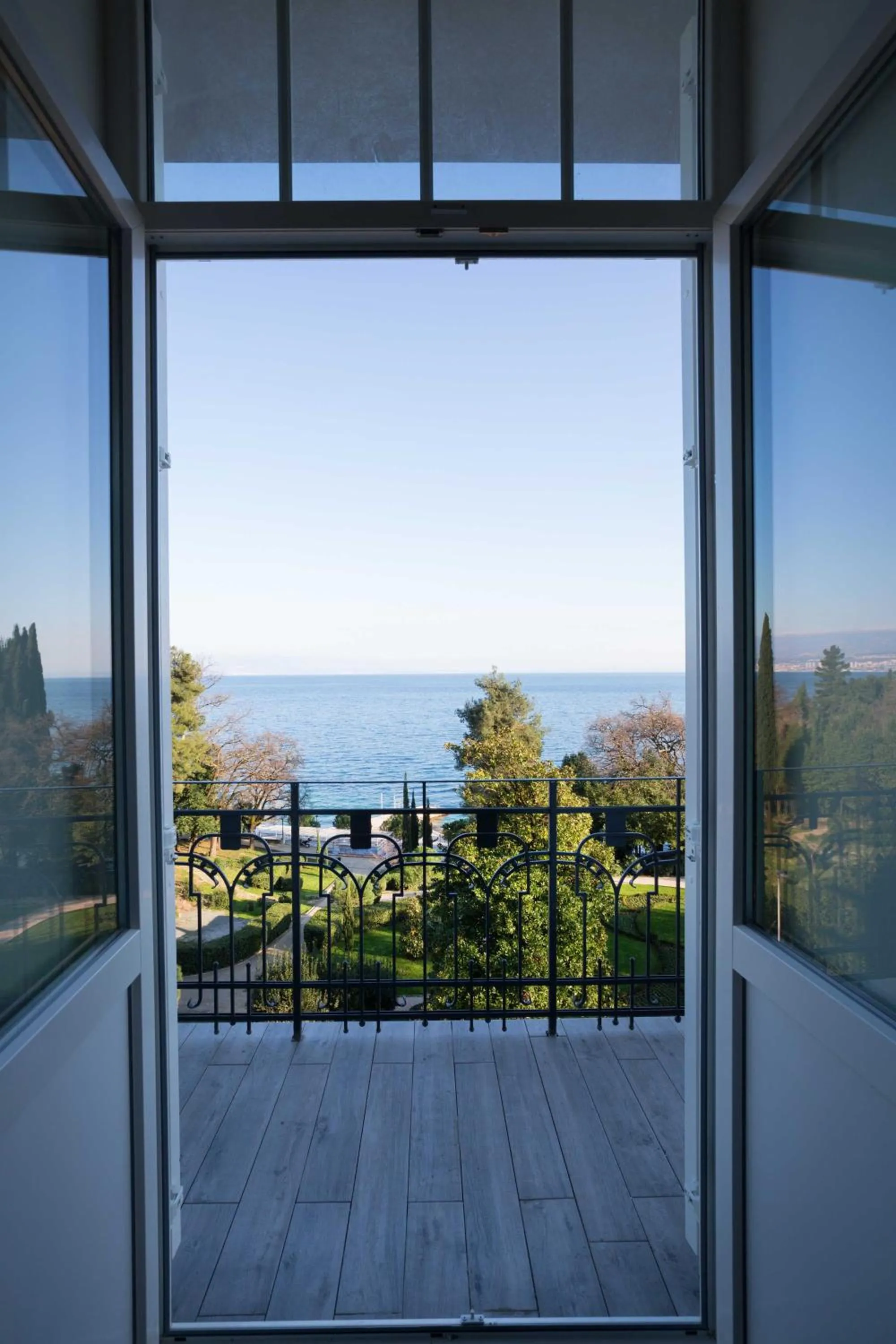 View (from property/room) in Hostel Link