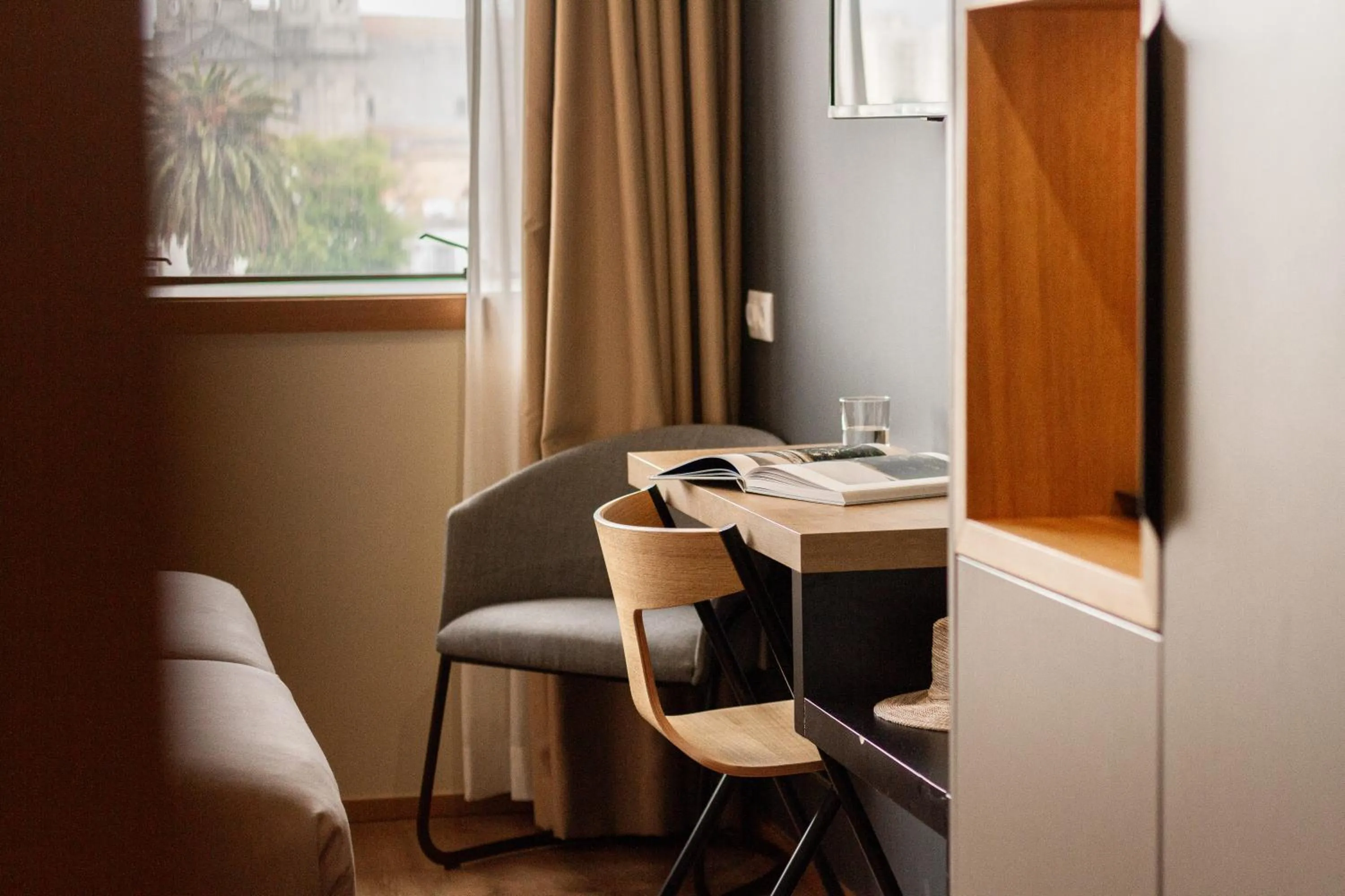 Bedroom in room Select Porto