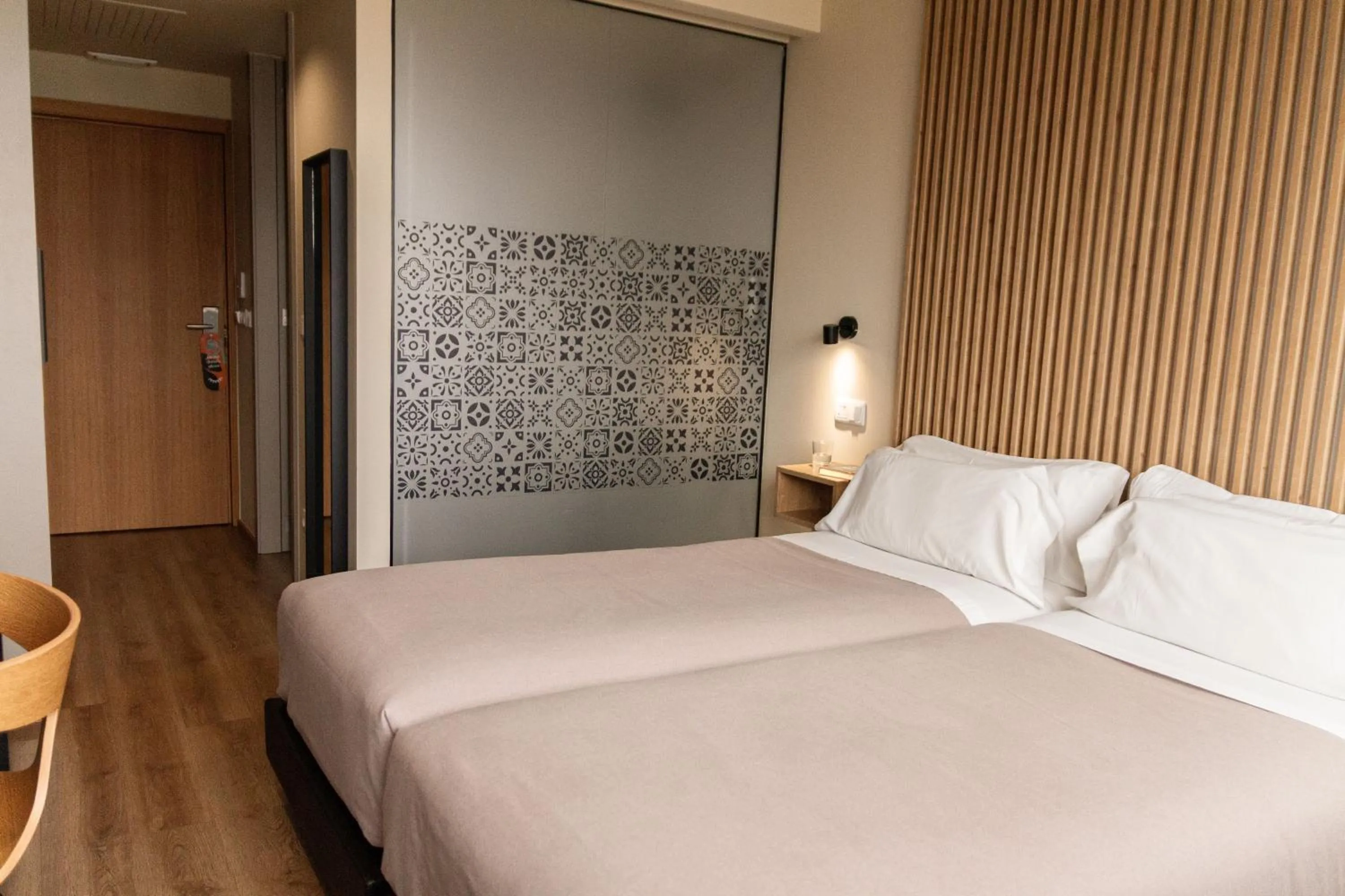 Bed in room Select Porto