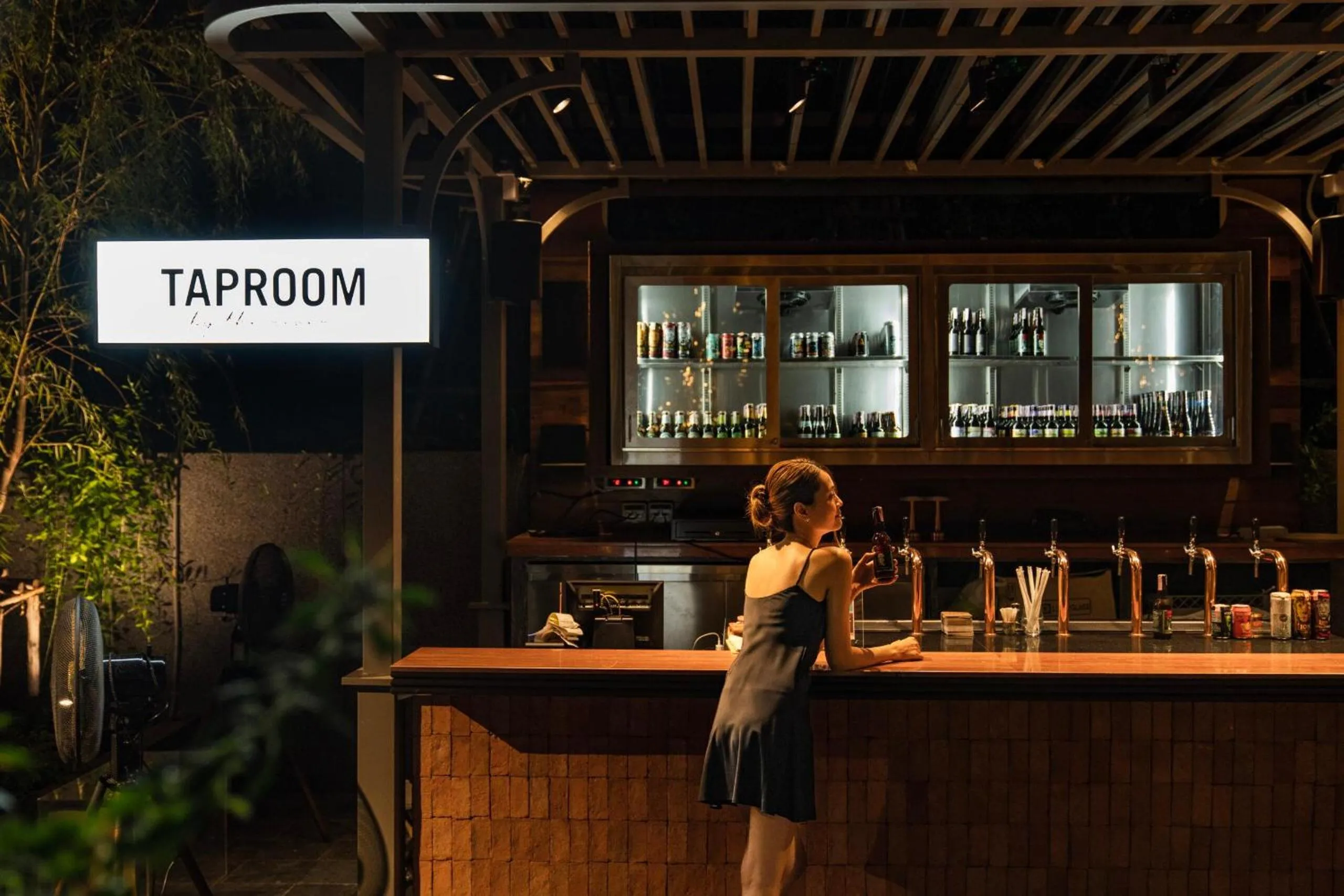 Lounge or bar in The Salil Hotel Riverside Bangkok