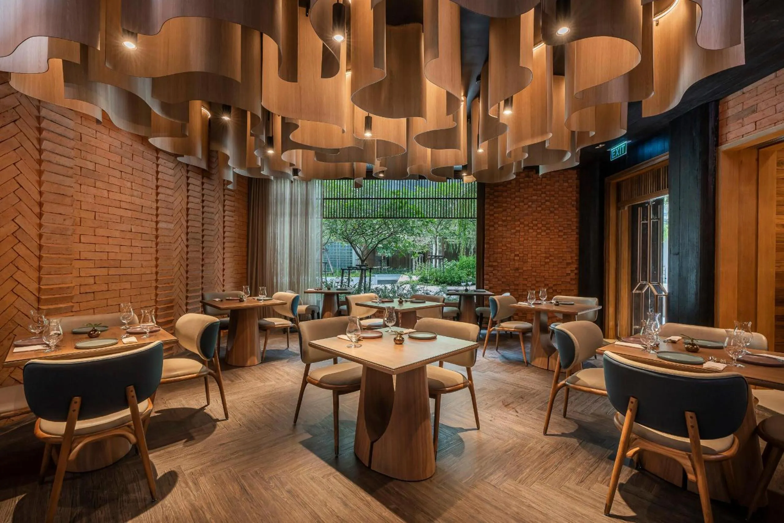 Restaurant/places to eat in The Salil Hotel Riverside Bangkok