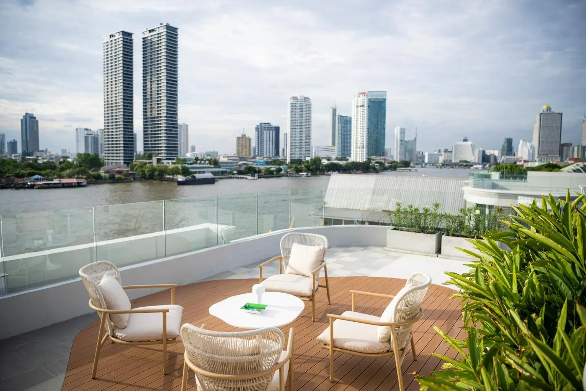 Lounge or bar in The Salil Hotel Riverside Bangkok Lounge or bar in The Salil Hotel Riverside Bangkok
